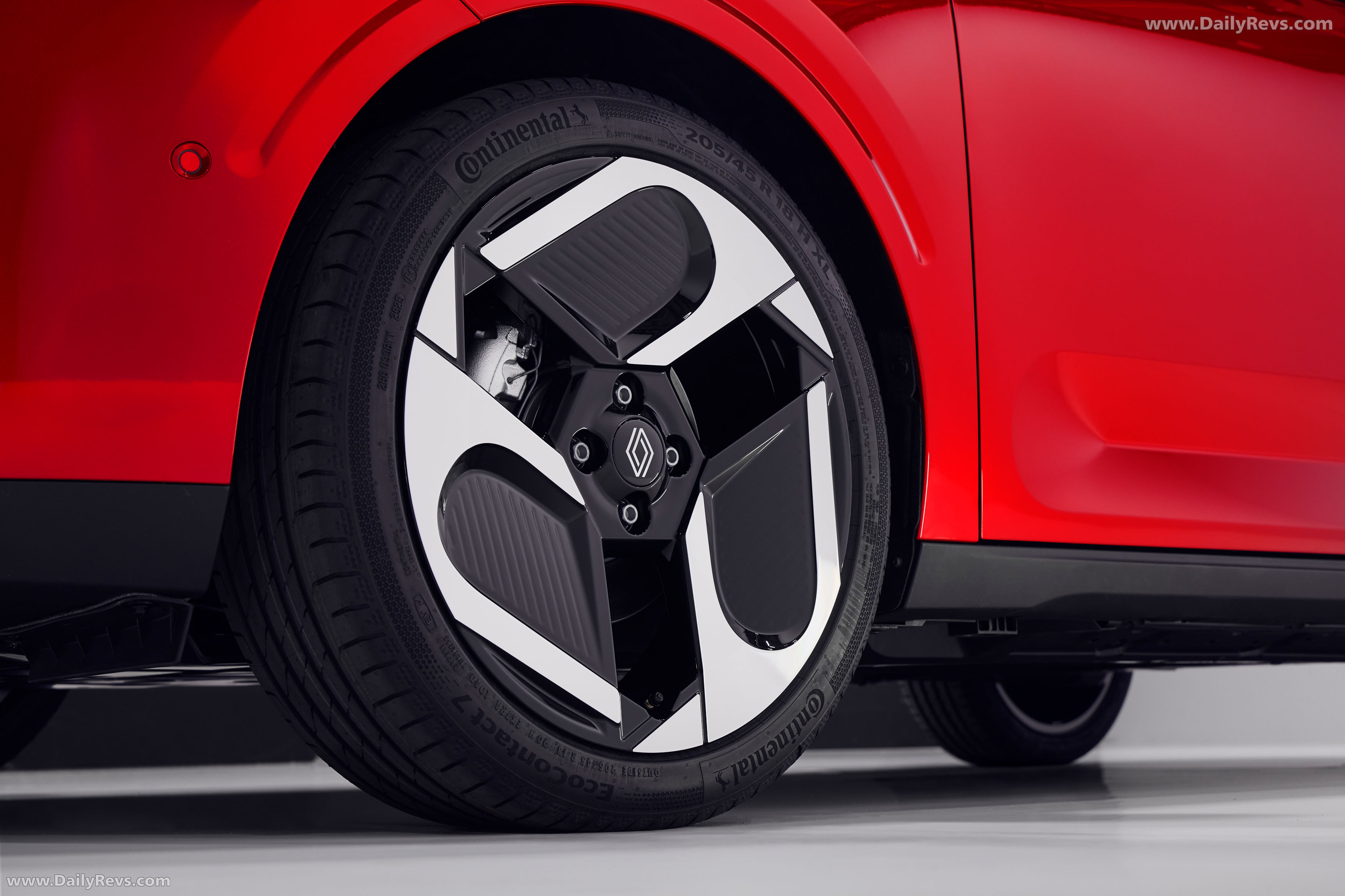 2027 Renault Twingo E-Tech Absolute Red Exterior