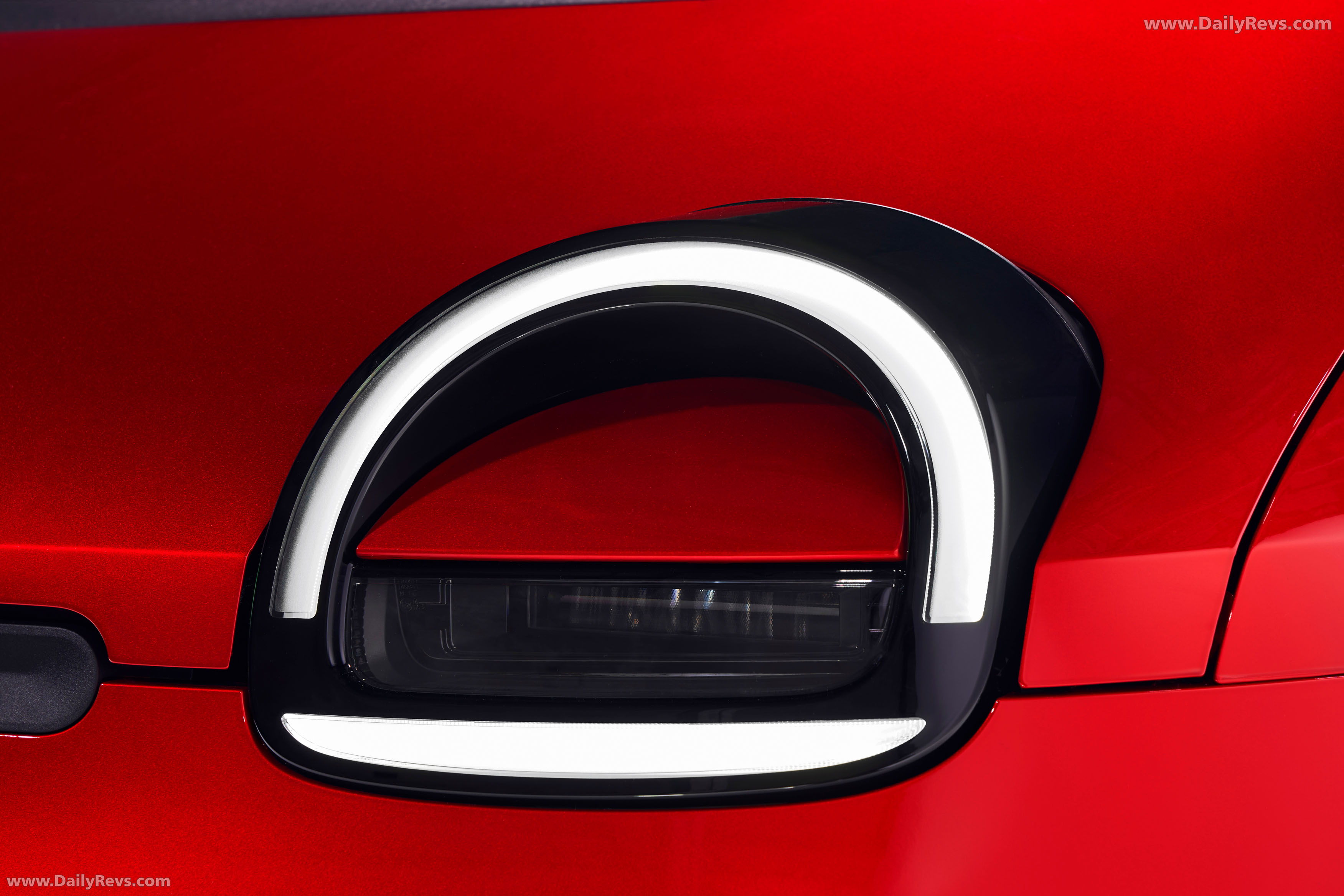 2027 Renault Twingo E-Tech Absolute Red Exterior
