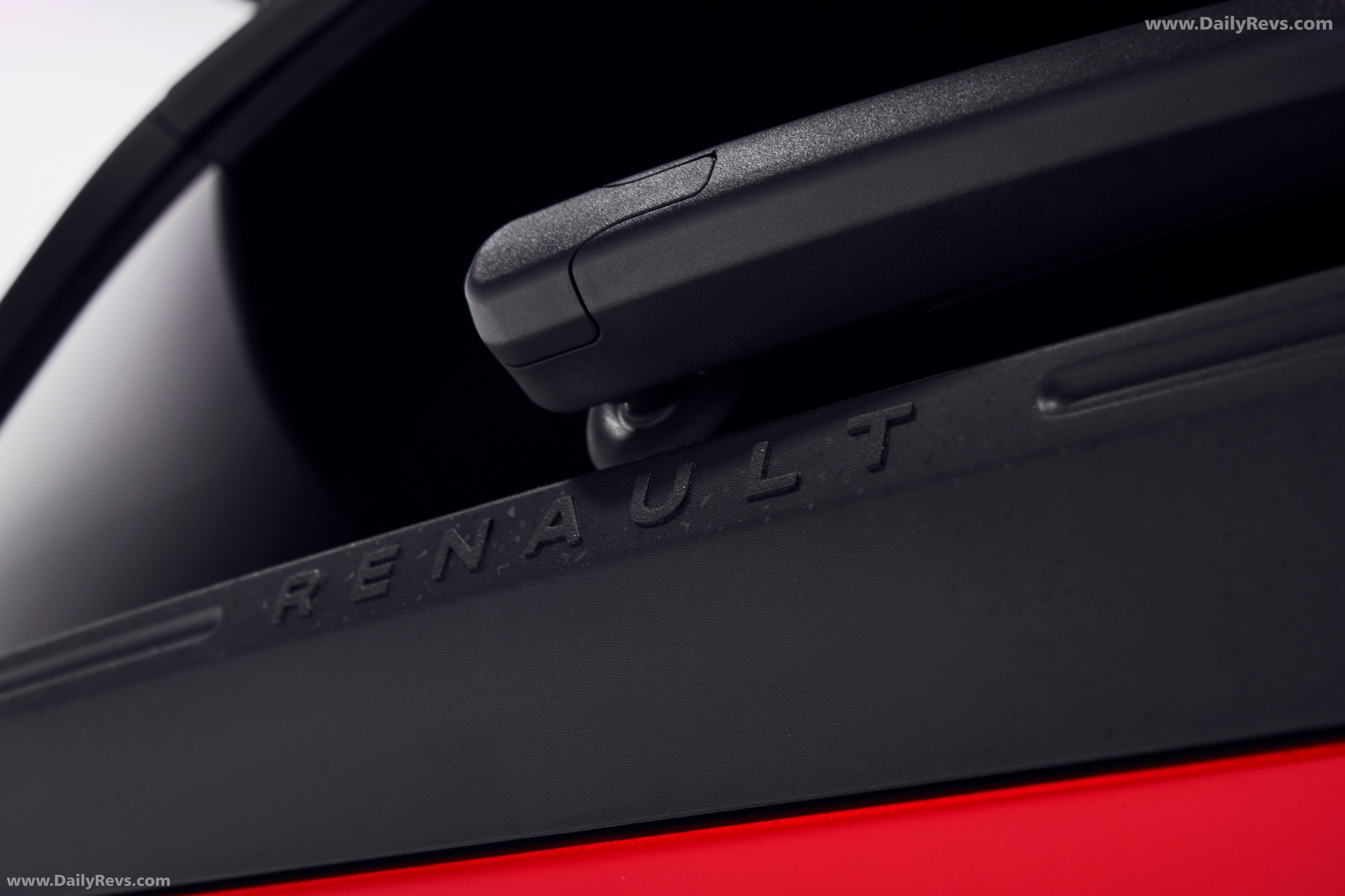 2027 Renault Twingo E-Tech Absolute Red Exterior