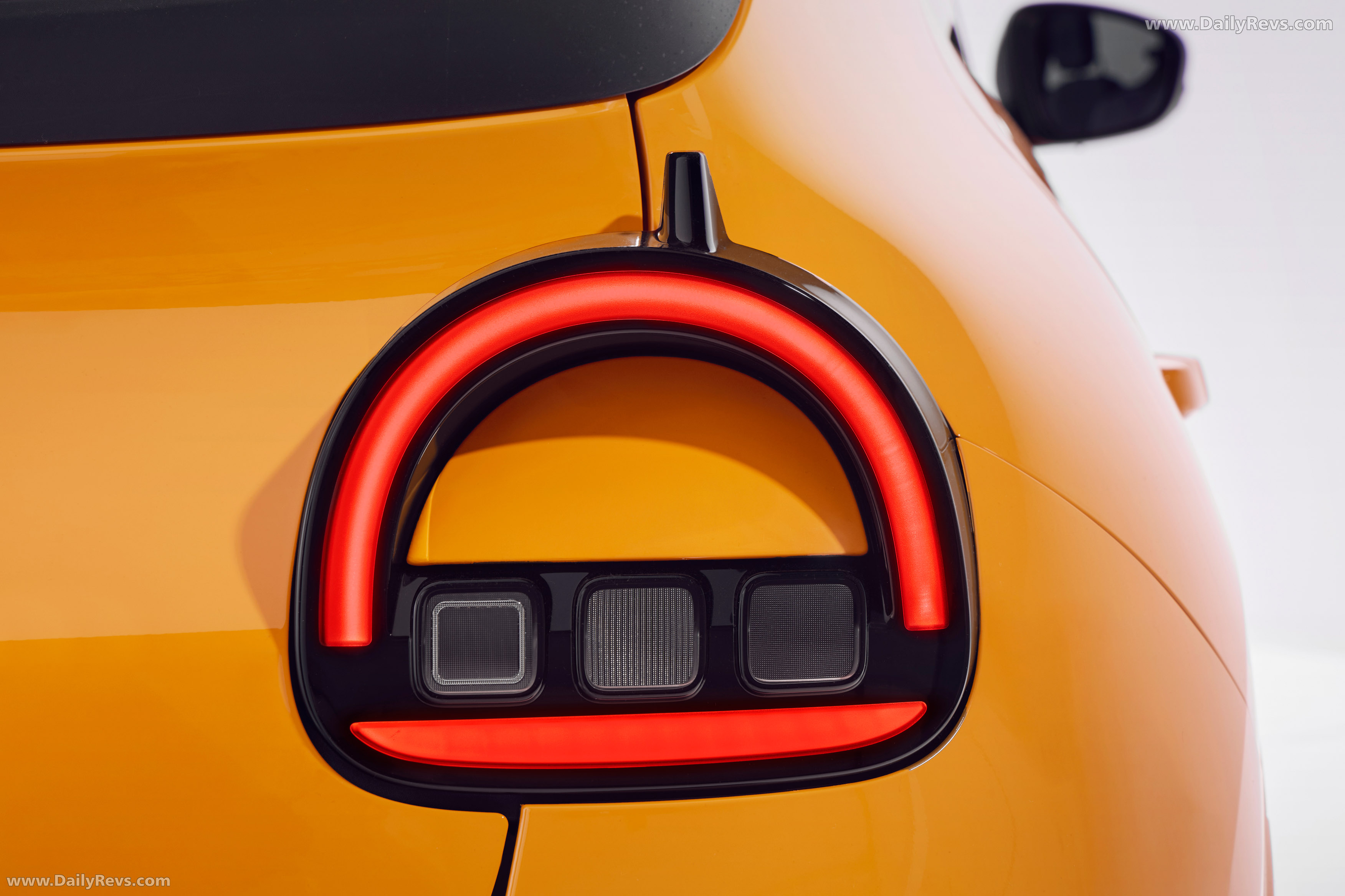 2027 Renault Twingo E-Tech Mango Yellow Exterior