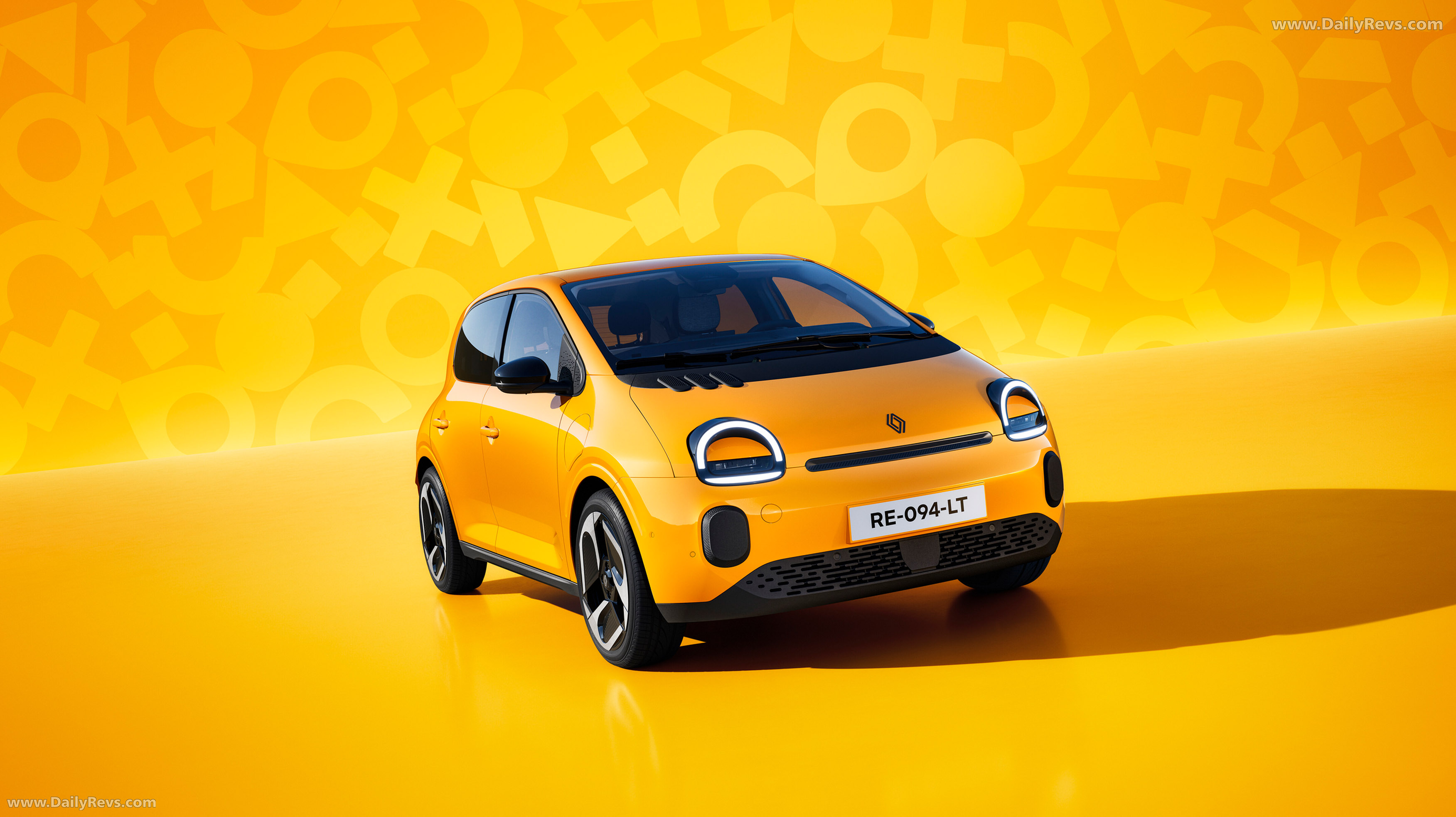 2027 Renault Twingo E-Tech Mango Yellow Front View