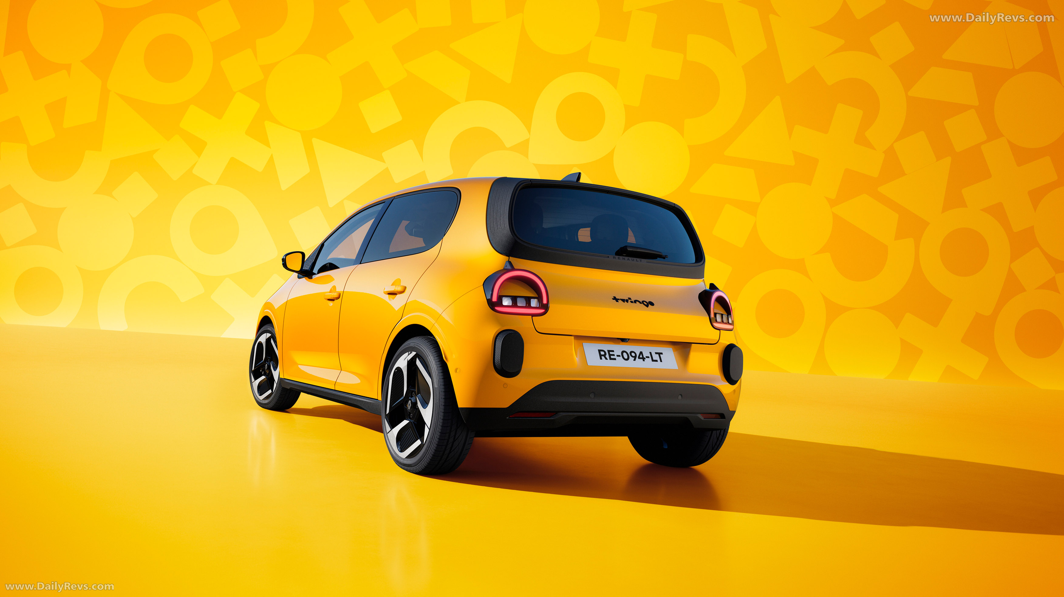2027 Renault Twingo E-Tech Mango Yellow Rear View