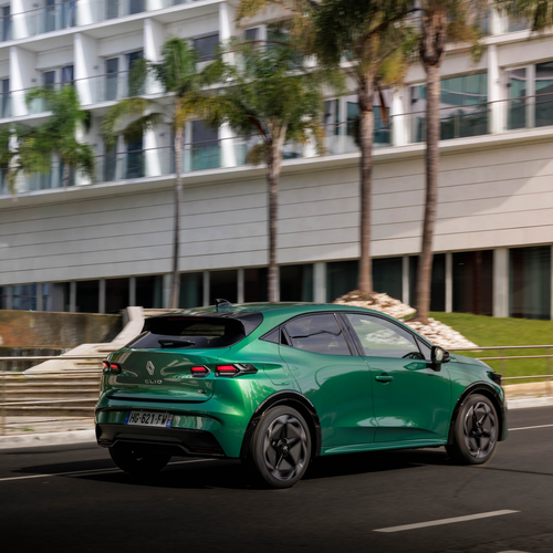 2025 Renault Clio E-Tech Techno Absolute Green Rear View