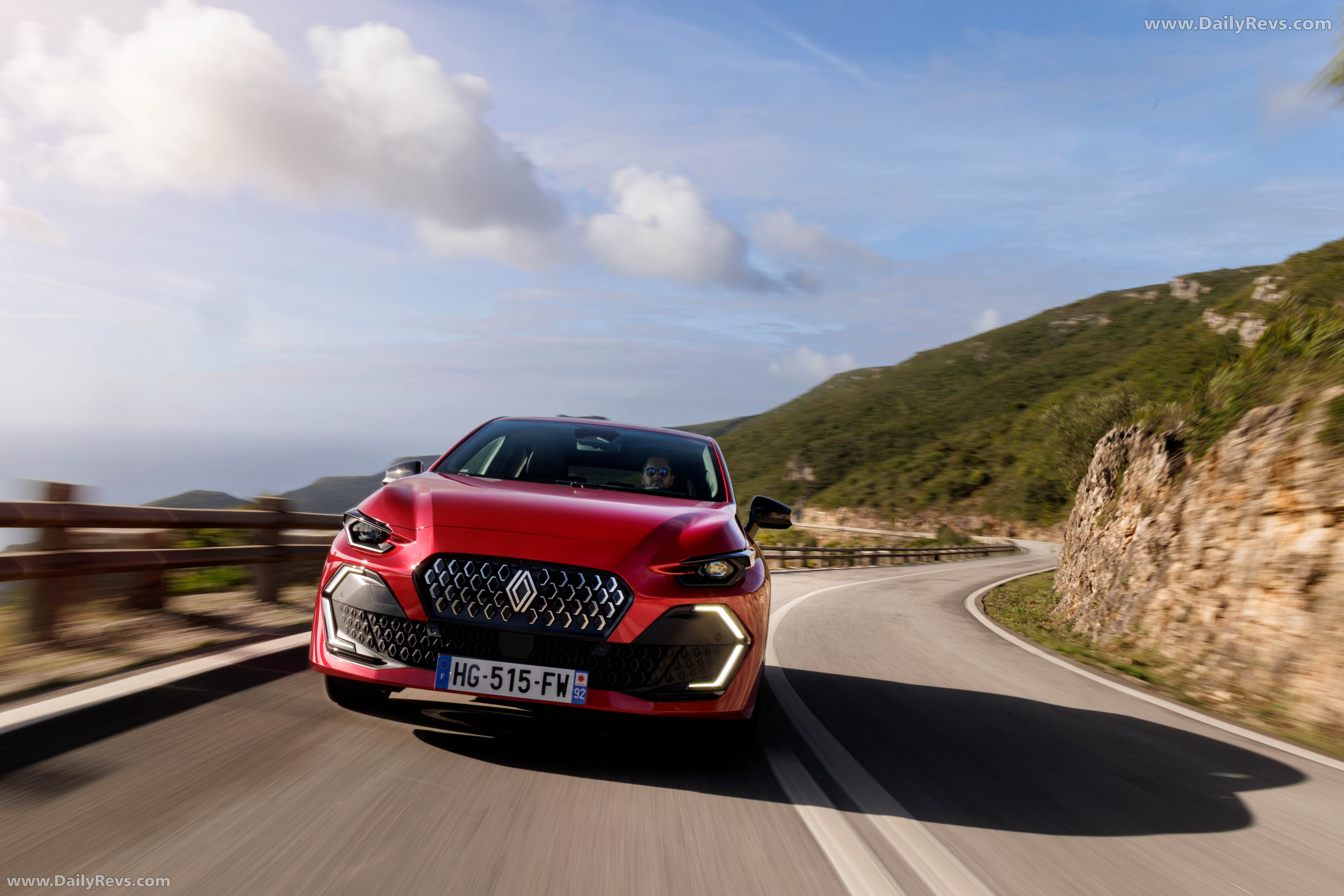 2026 Renault Clio E-Tech Techno Absolute Red Front View