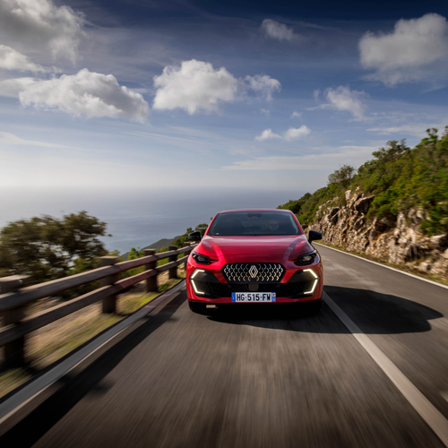 2026 Renault Clio E-Tech Techno Absolute Red Front View