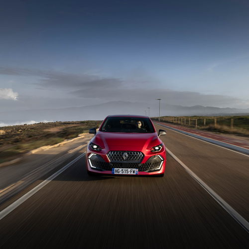 2026 Renault Clio E-Tech Techno Absolute Red Front View