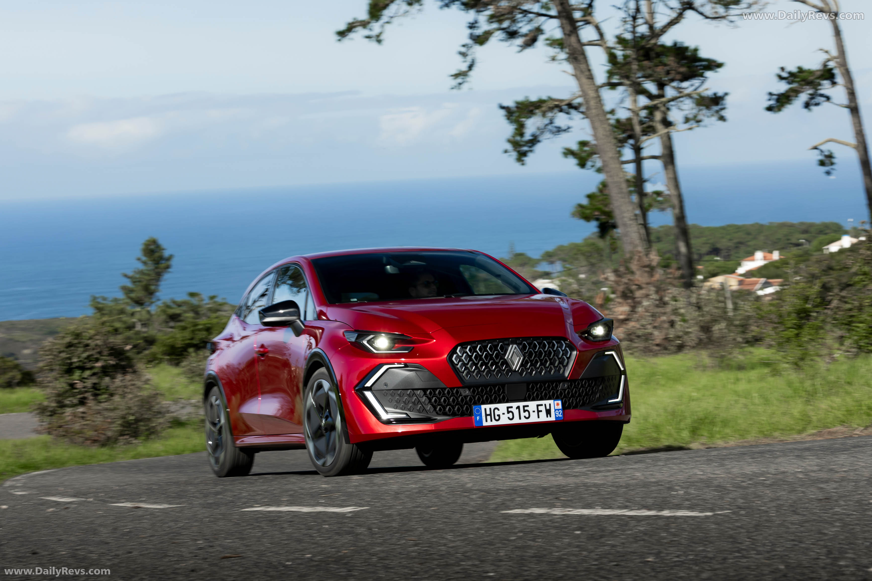 2026 Renault Clio E-Tech Techno Absolute Red Front View
