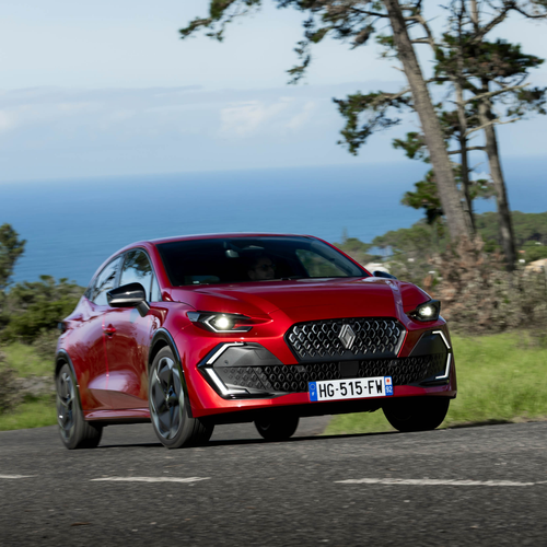2026 Renault Clio E-Tech Techno Absolute Red Front View