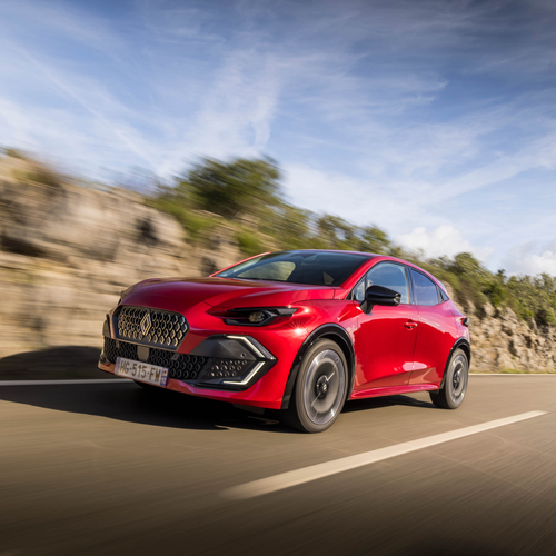 2026 Renault Clio E-Tech Techno Absolute Red Front View