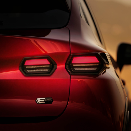 2026 Renault Clio E-Tech Techno Absolute Red Exterior