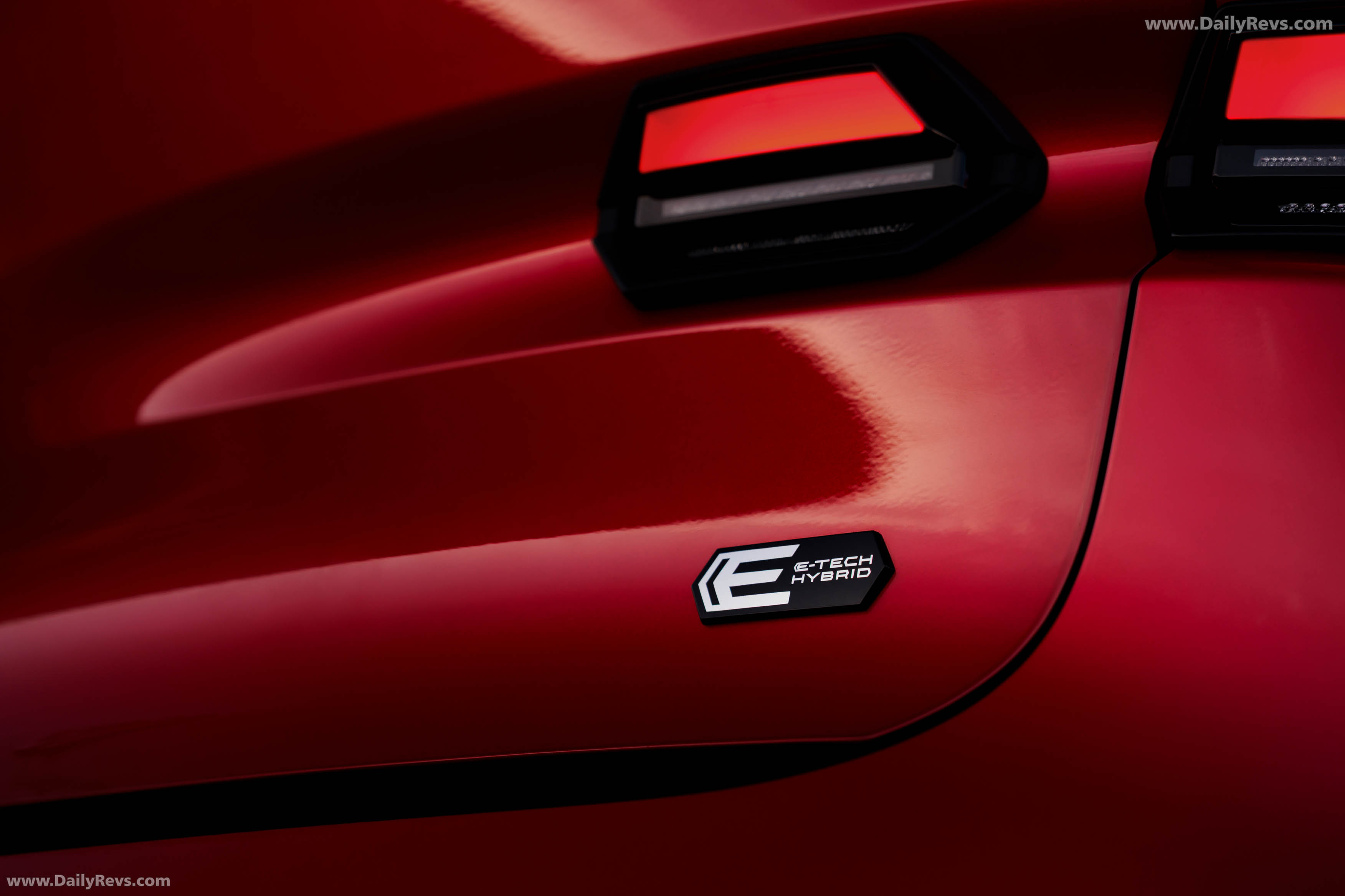 2026 Renault Clio E-Tech Techno Absolute Red Exterior