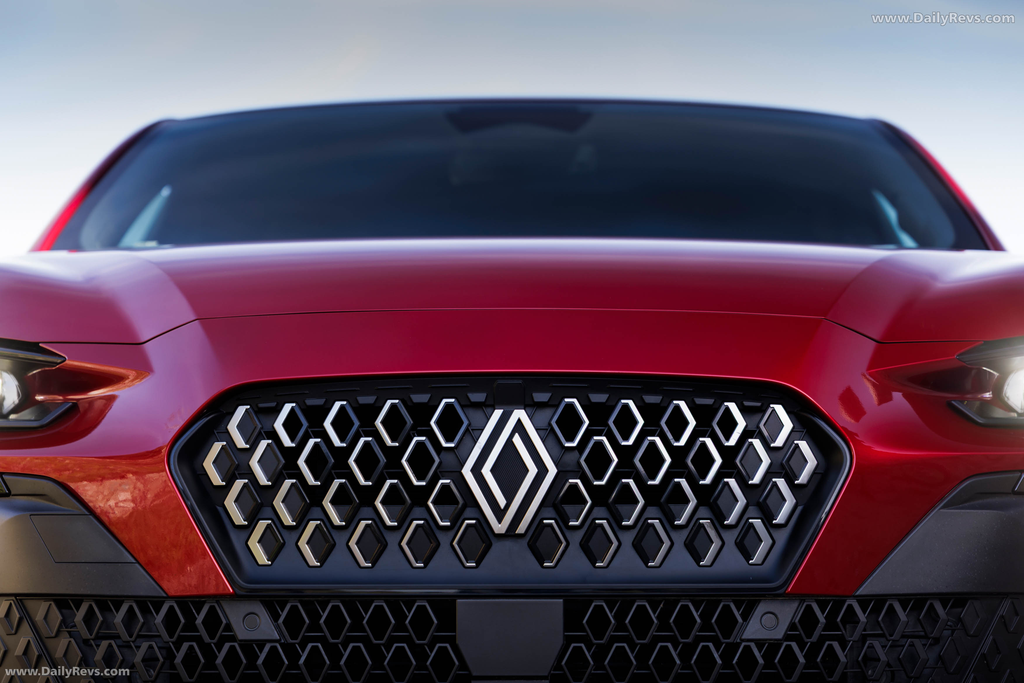 2026 Renault Clio E-Tech Techno Absolute Red Exterior