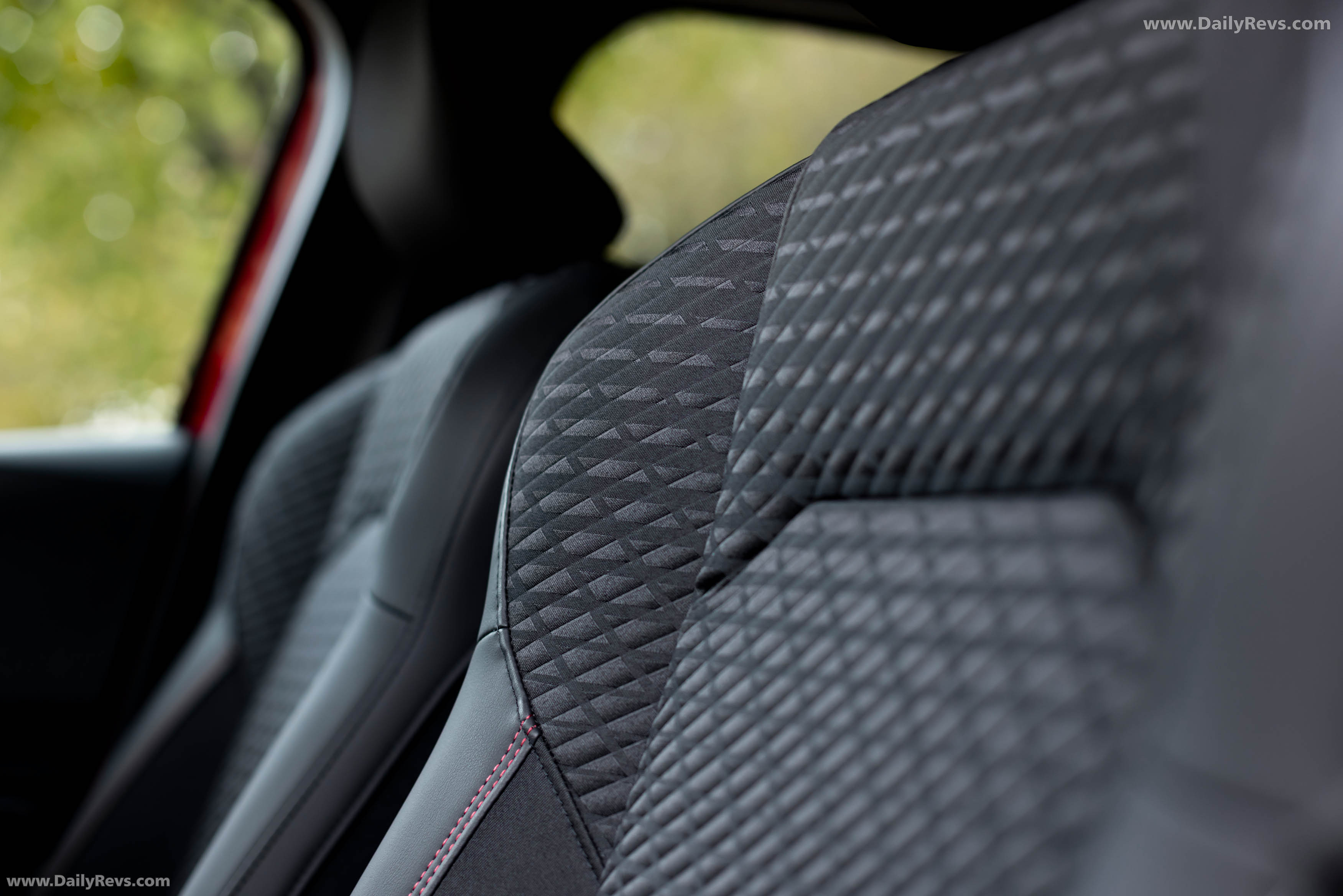 2026 Renault Clio E-Tech Techno Absolute Red Interior