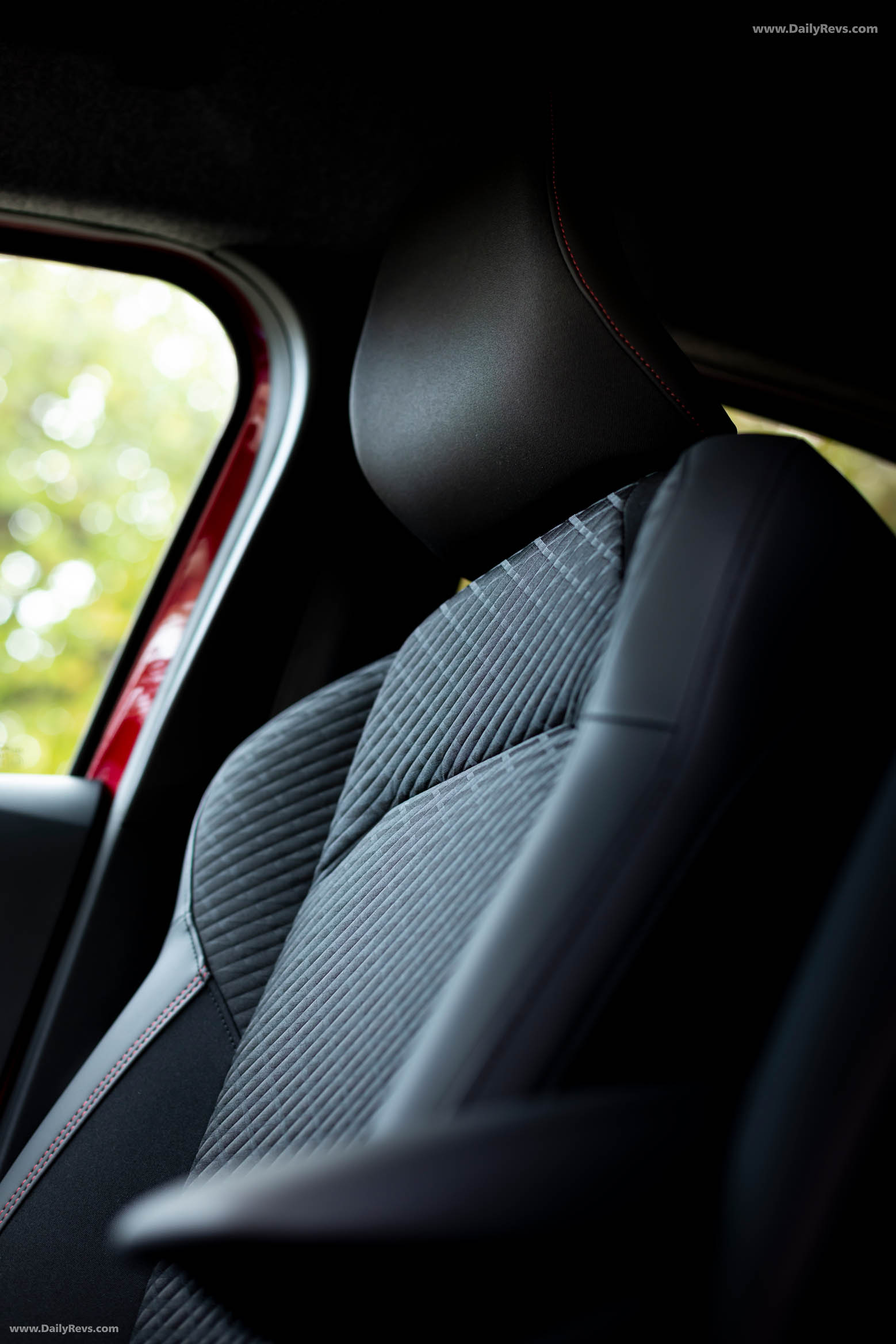 2026 Renault Clio E-Tech Techno Absolute Red Interior