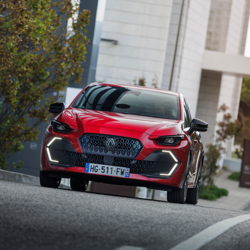 2026 Renault Clio E-Tech Esprit Alpine Absolute Red Front View