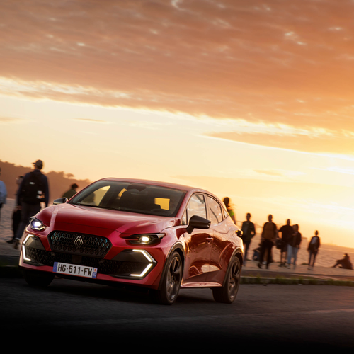 2026 Renault Clio E-Tech Esprit Alpine Absolute Red Front View