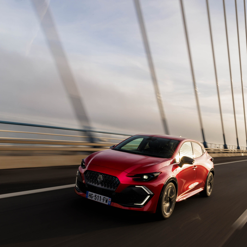 2026 Renault Clio E-Tech Esprit Alpine Absolute Red Front View