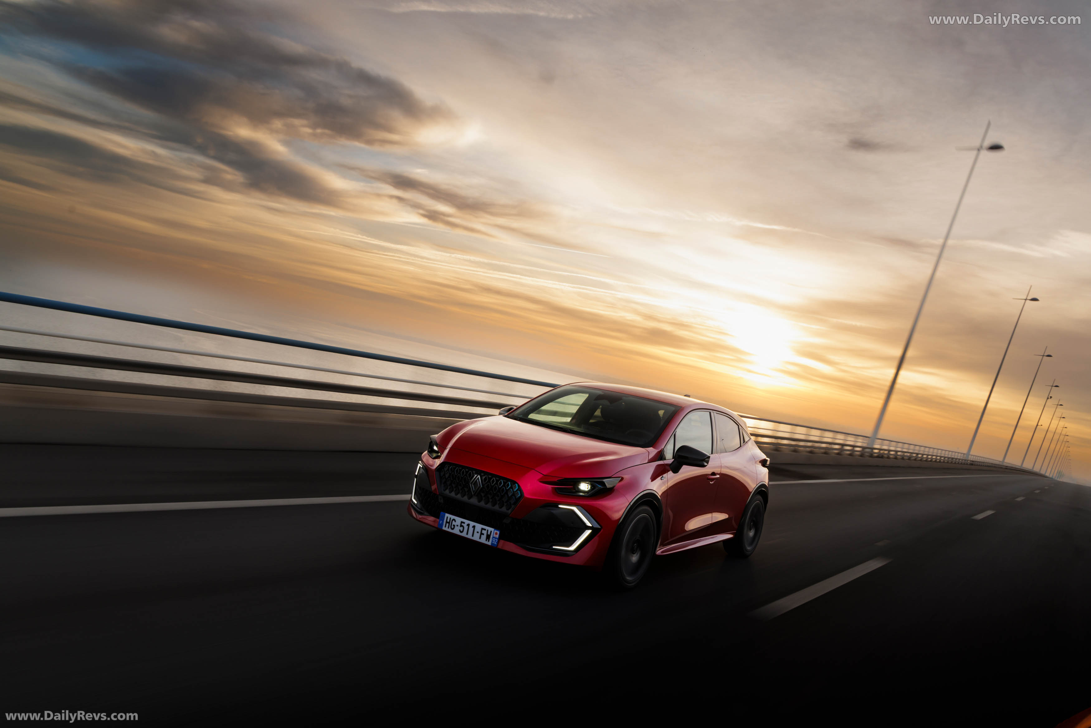 2026 Renault Clio E-Tech Esprit Alpine Absolute Red Front View