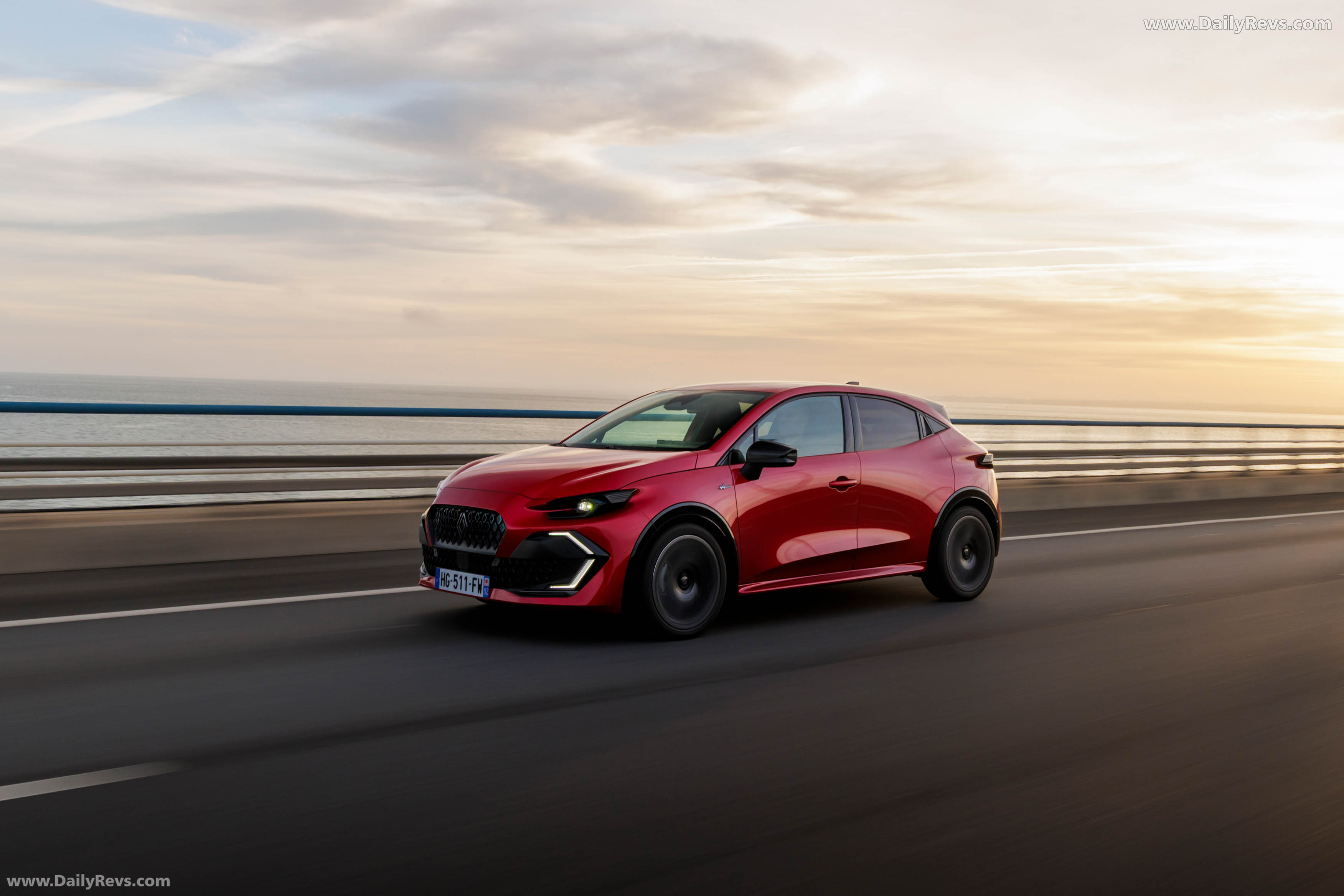 2026 Renault Clio E-Tech Esprit Alpine Absolute Red Front View