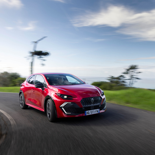 2026 Renault Clio E-Tech Esprit Alpine Absolute Red Front View