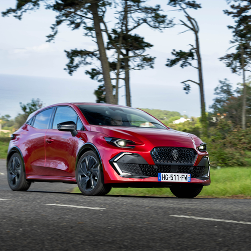 2026 Renault Clio E-Tech Esprit Alpine Absolute Red Front View