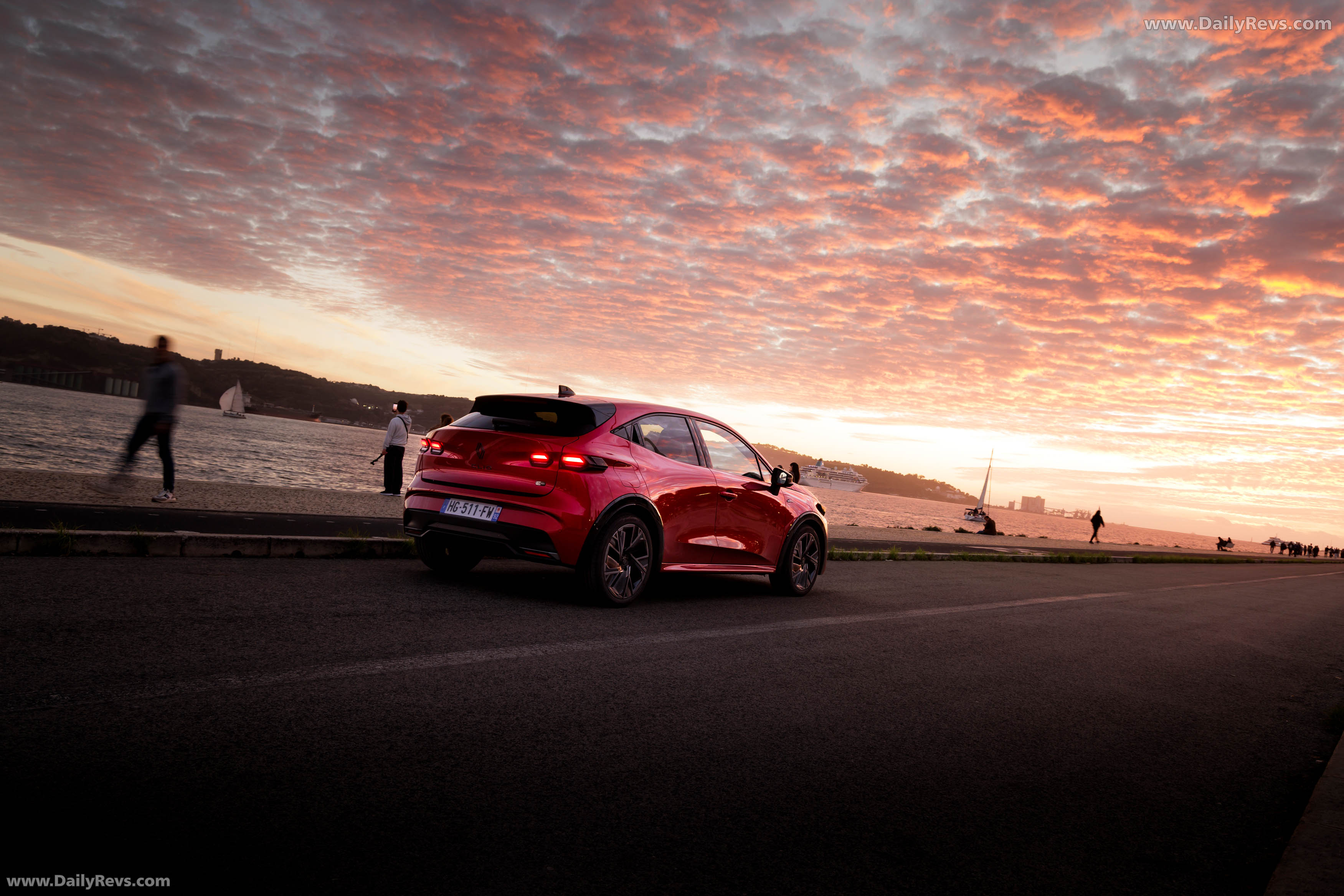 2026 Renault Clio E-Tech Esprit Alpine Absolute Red Rear View