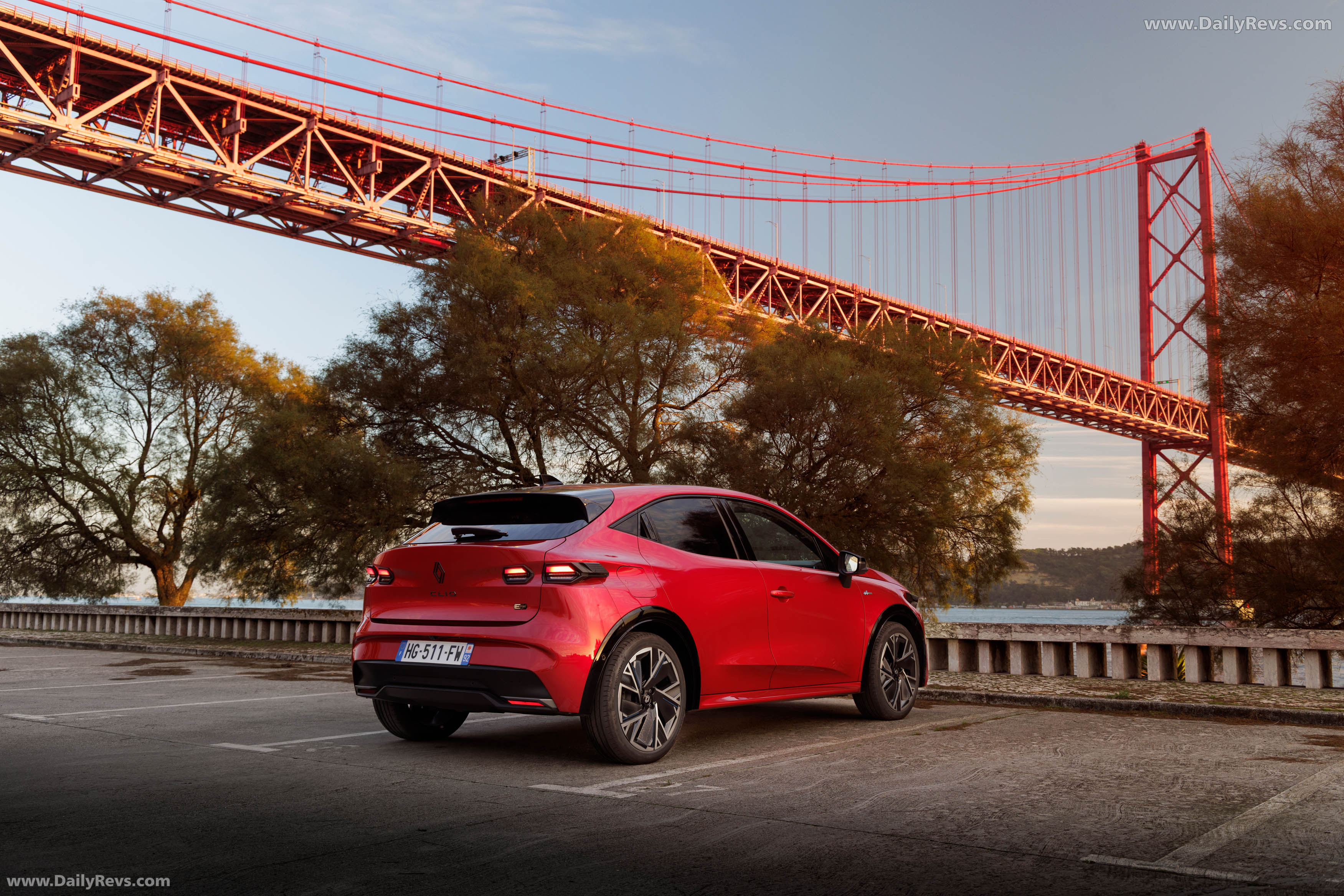 2026 Renault Clio E-Tech Esprit Alpine Absolute Red Rear View