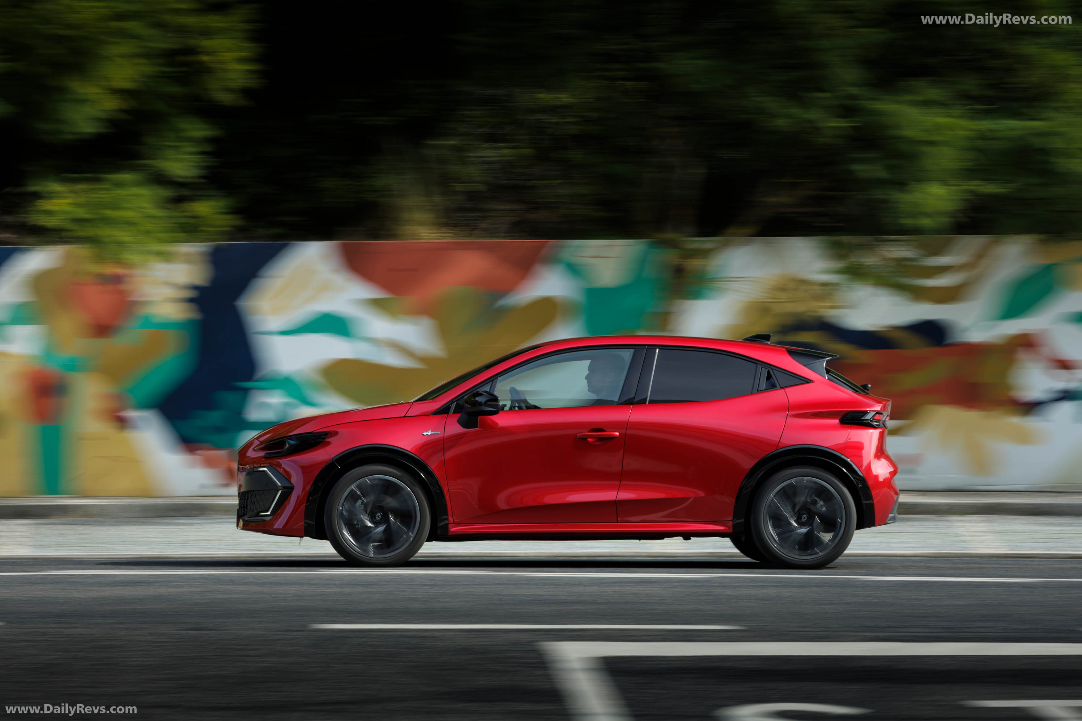 2026 Renault Clio E-Tech Esprit Alpine Absolute Red Side View