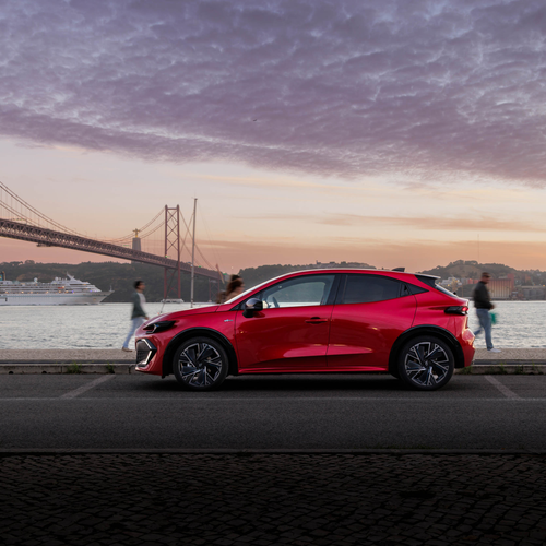 2026 Renault Clio E-Tech Esprit Alpine Absolute Red Side View