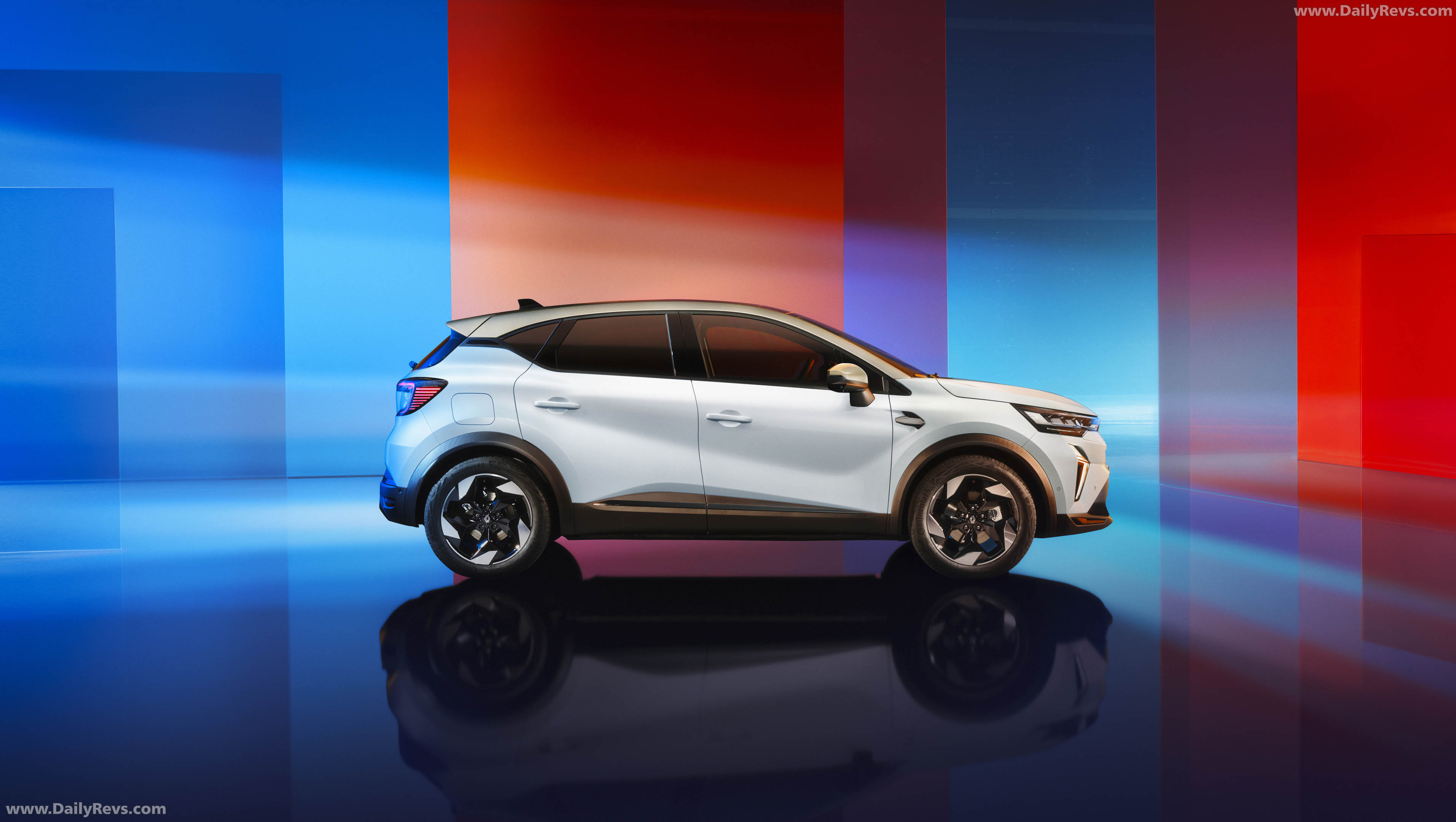 2025 Renault Captur Eco-G Side View