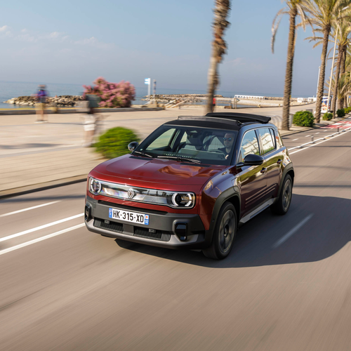 2026 Renault 4 E-Tech Plein Sud Techno Front View