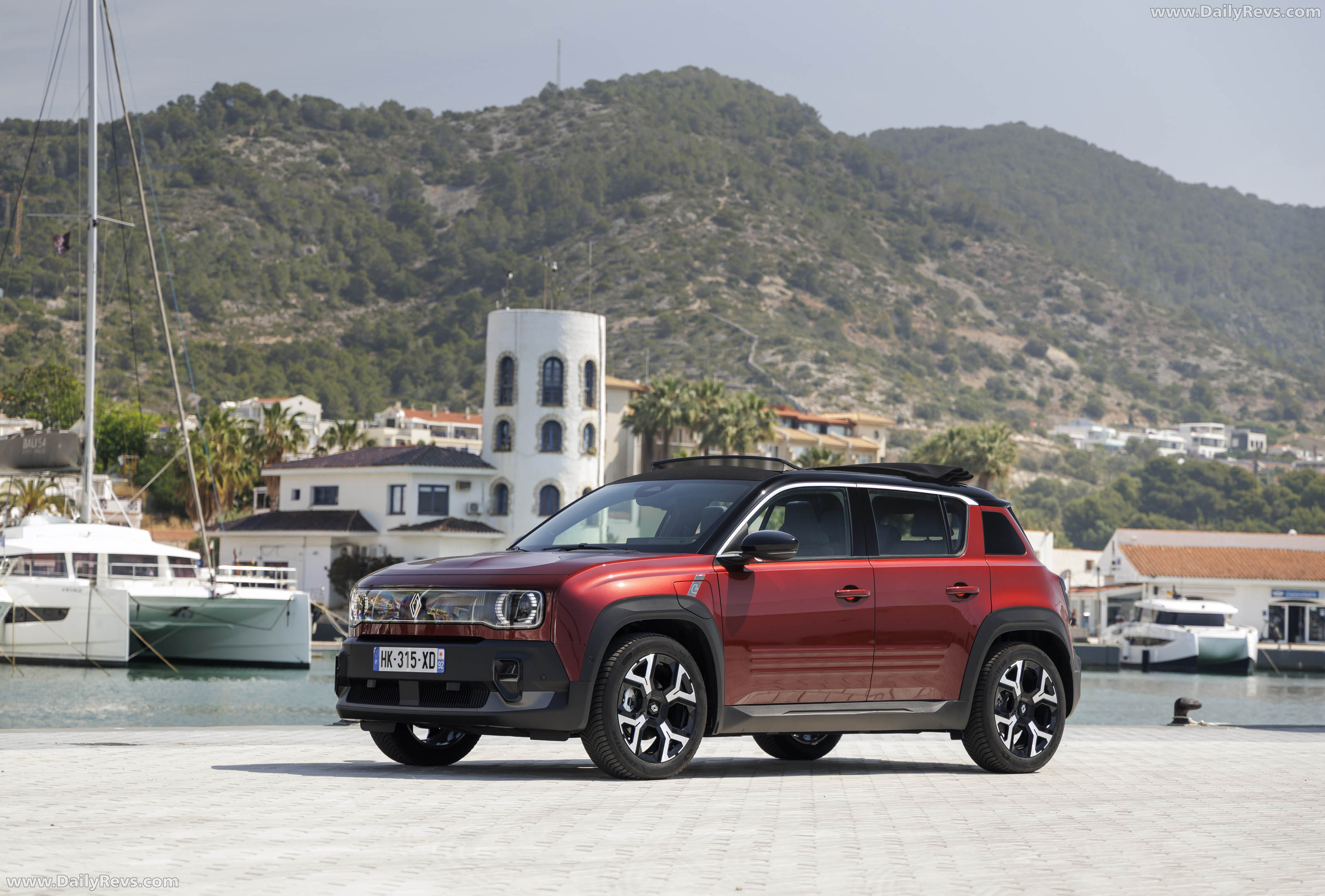 2026 Renault 4 E-Tech Plein Sud Techno Front View