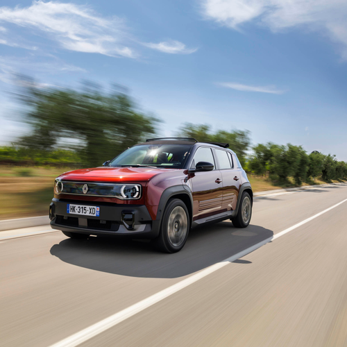 2026 Renault 4 E-Tech Plein Sud Techno Front View