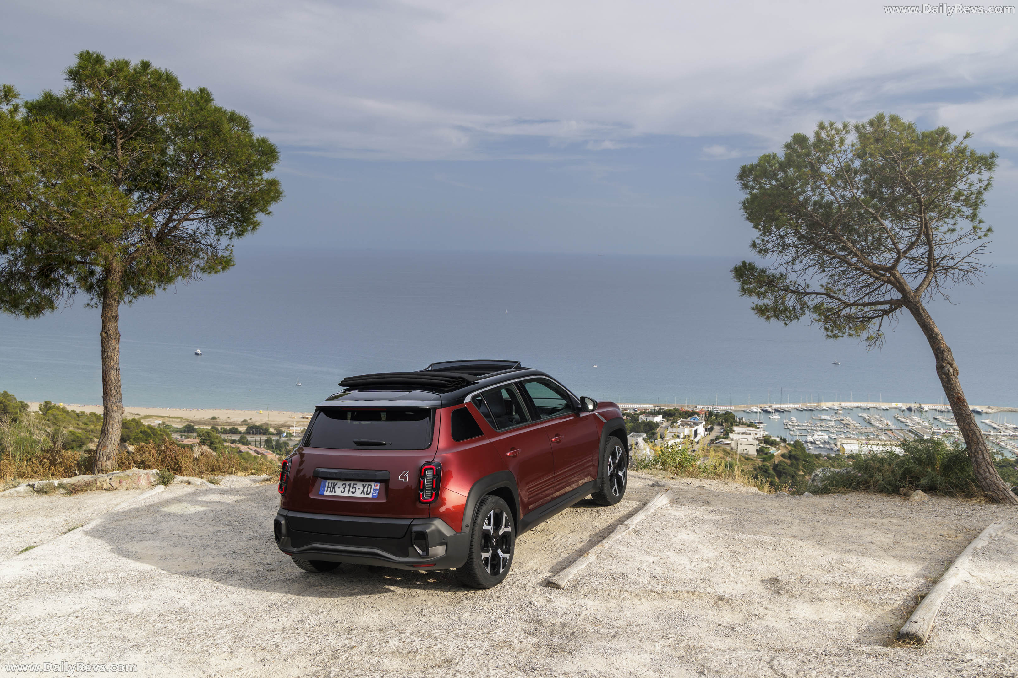 2026 Renault 4 E-Tech Plein Sud Techno Top View