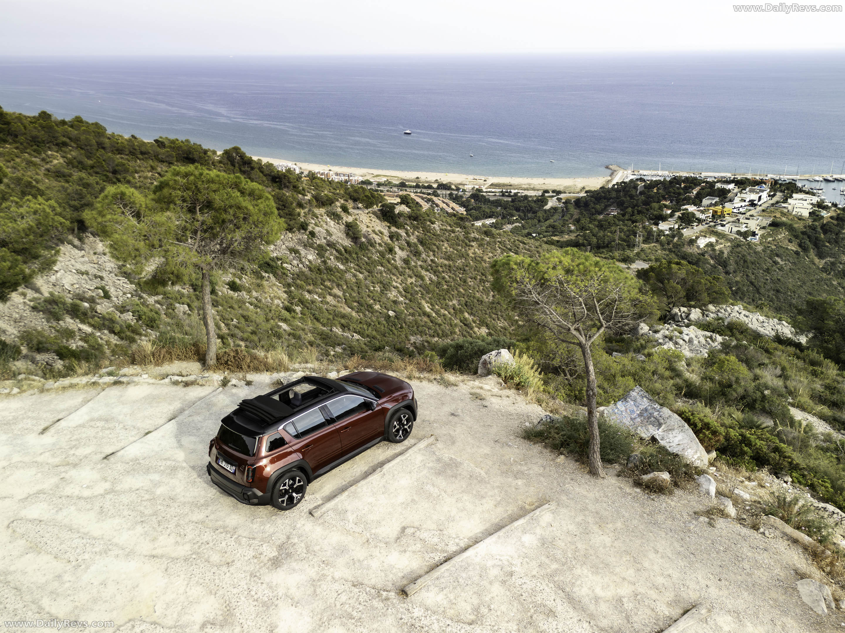 2026 Renault 4 E-Tech Plein Sud Techno Top View