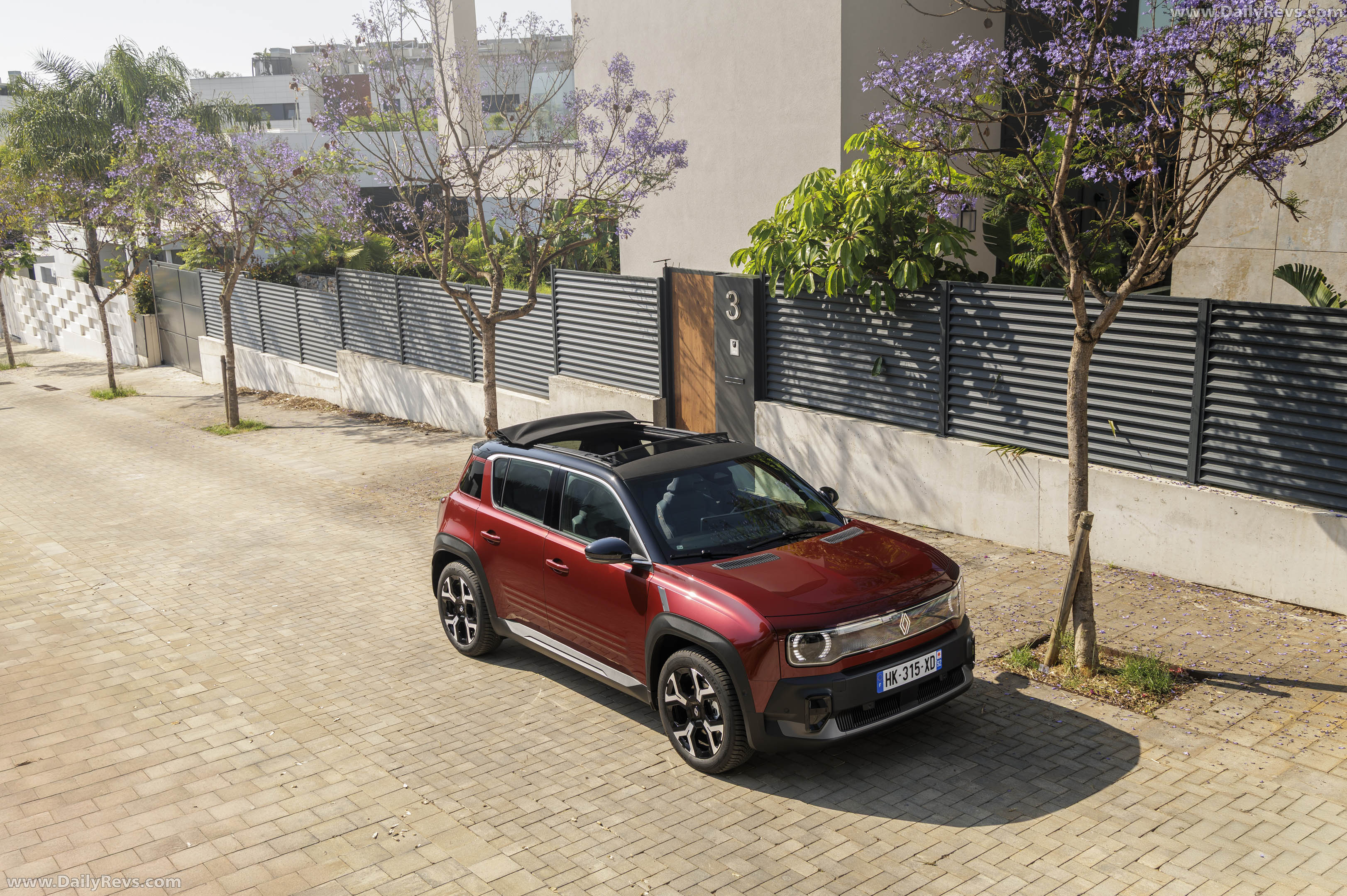 2026 Renault 4 E-Tech Plein Sud Techno Top View