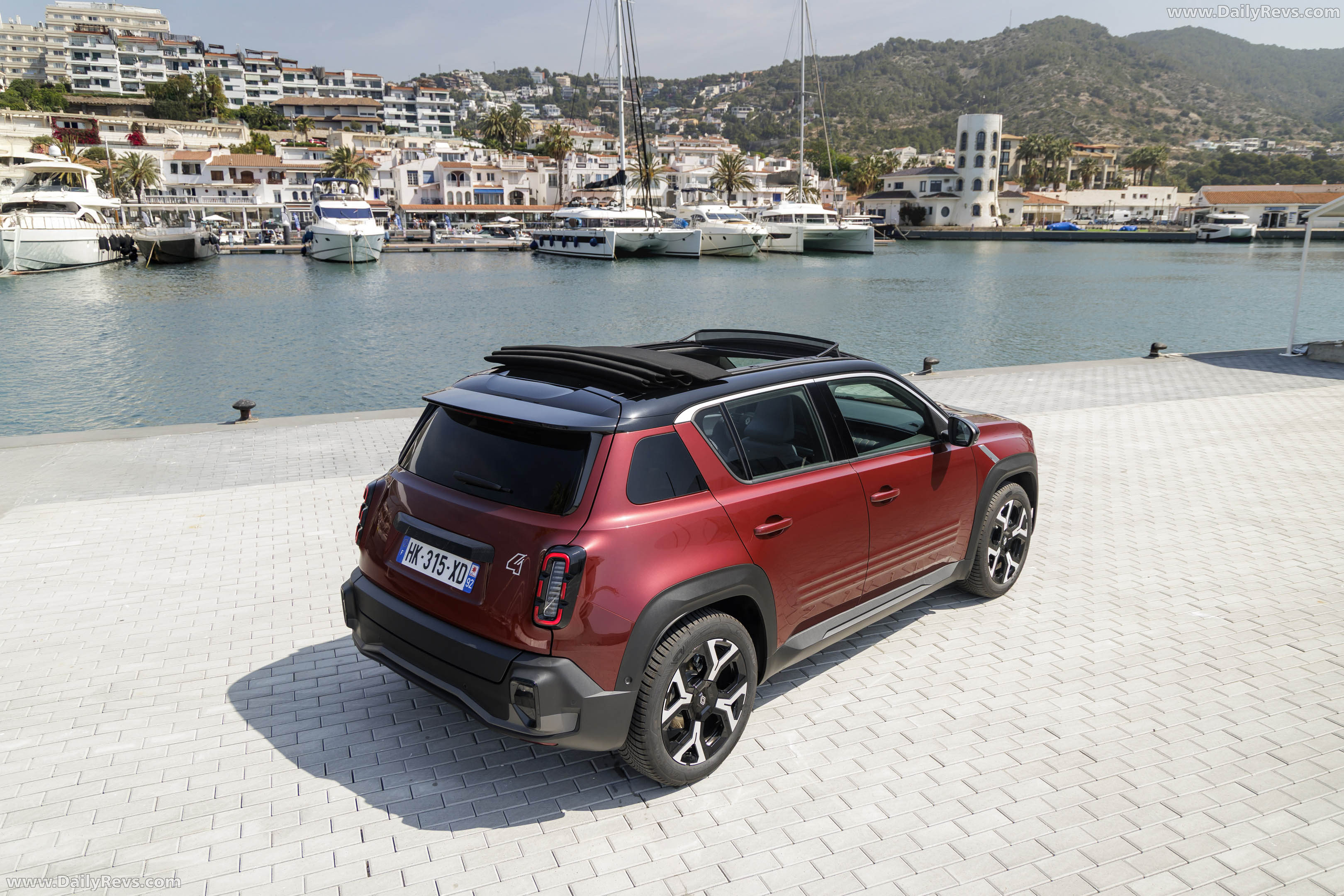 2026 Renault 4 E-Tech Plein Sud Techno Top View