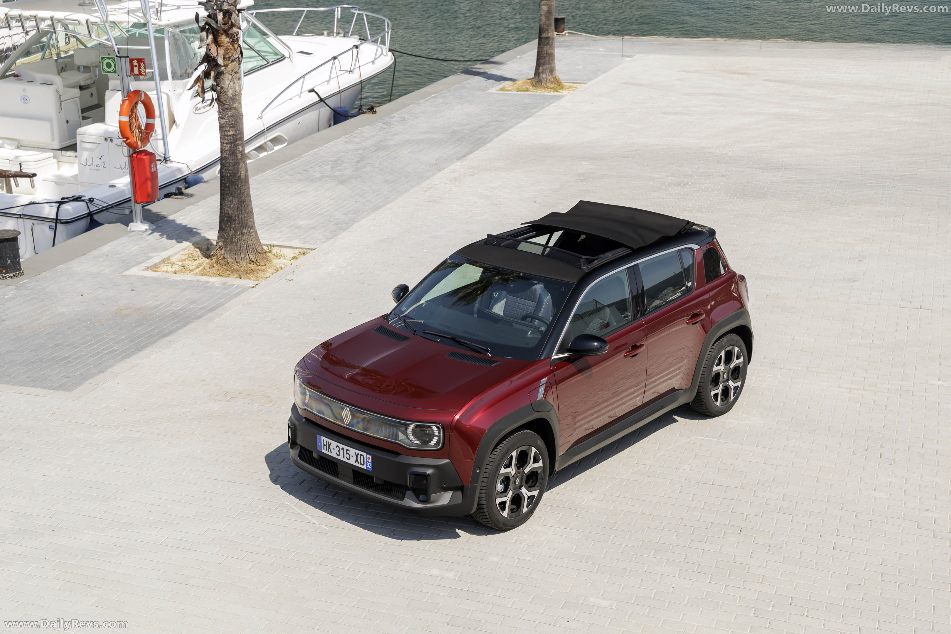 2026 Renault 4 E-Tech Plein Sud Techno Top View