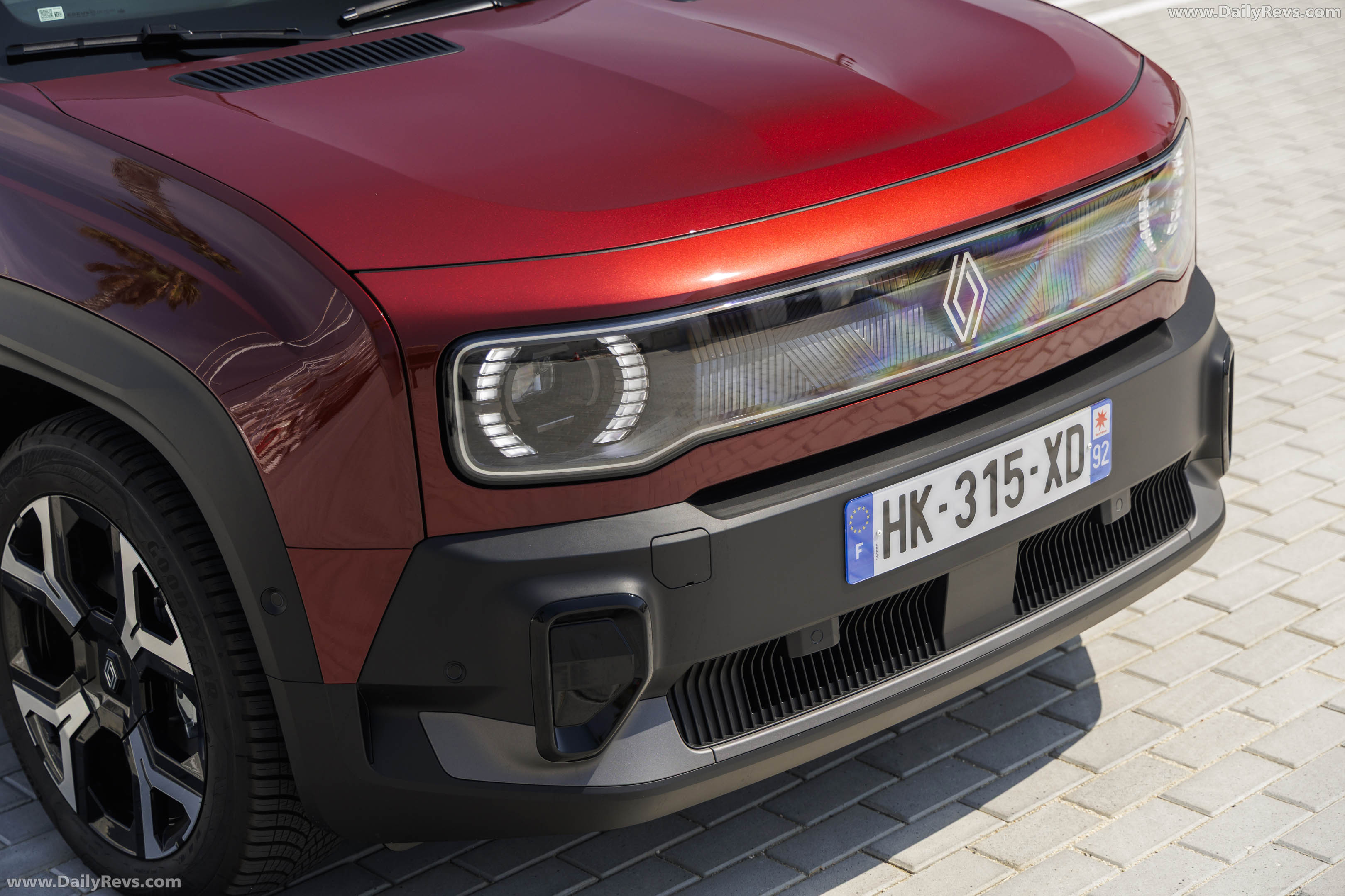 2026 Renault 4 E-Tech Plein Sud Techno Exterior