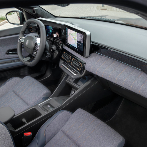 2026 Renault 4 E-Tech Plein Sud Techno Interior
