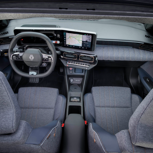 2026 Renault 4 E-Tech Plein Sud Techno Interior