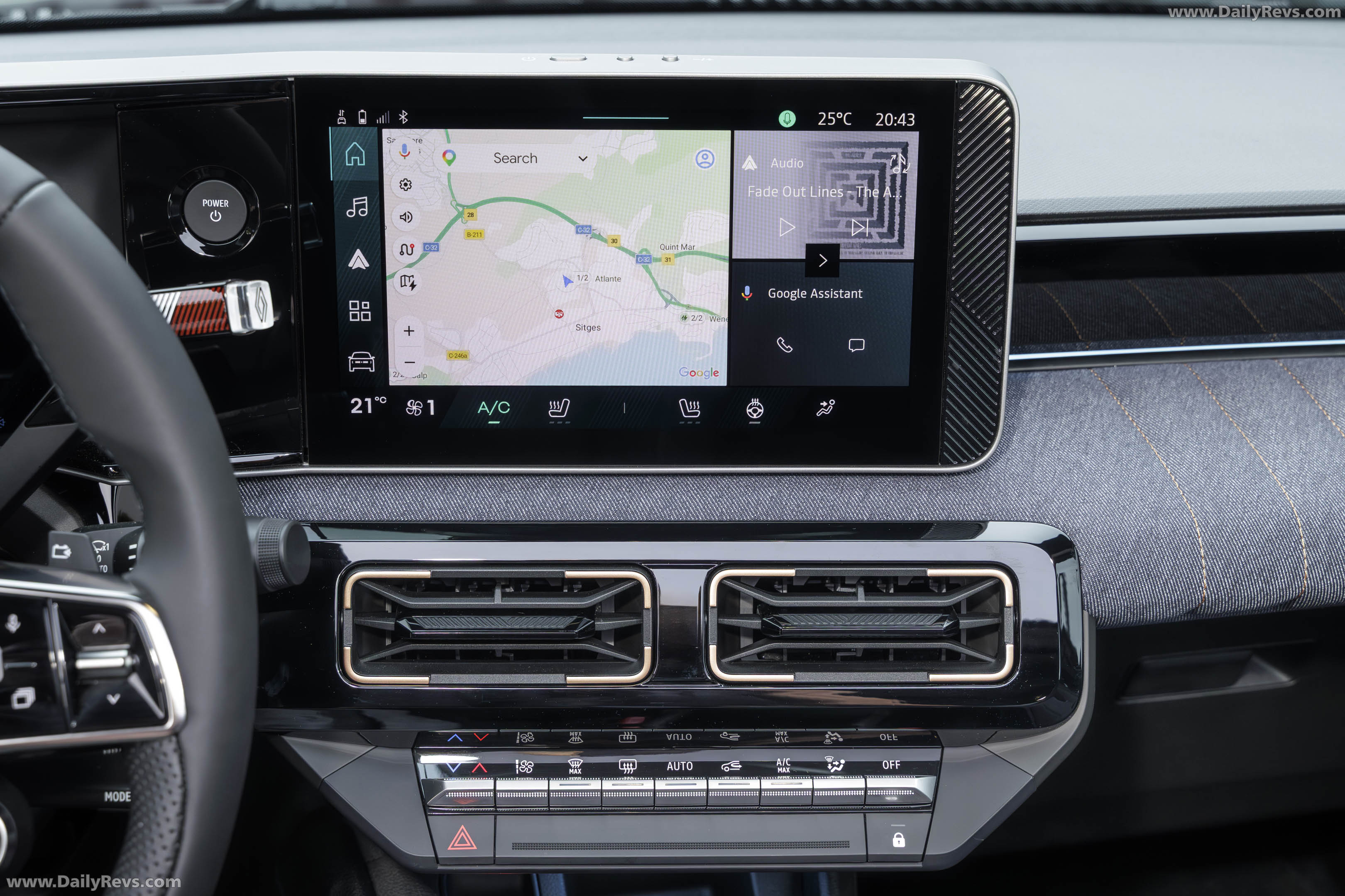 2026 Renault 4 E-Tech Plein Sud Techno Interior