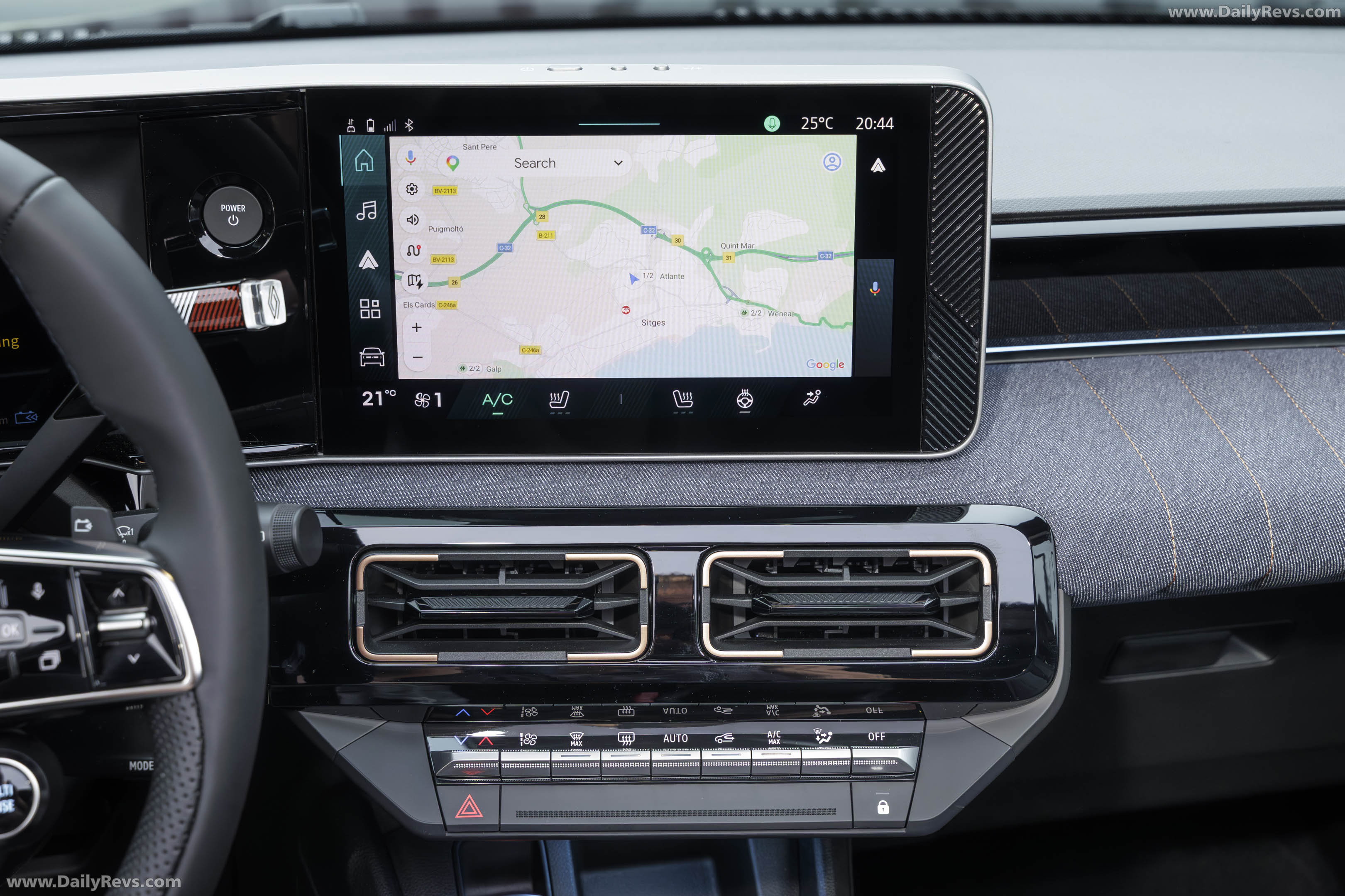 2026 Renault 4 E-Tech Plein Sud Techno Interior