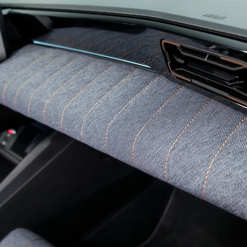 2026 Renault 4 E-Tech Plein Sud Techno Interior