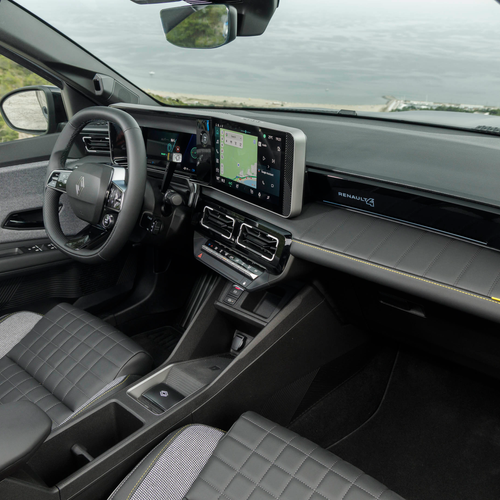 2026 Renault 4 E-Tech Plein Sud Iconic Interior