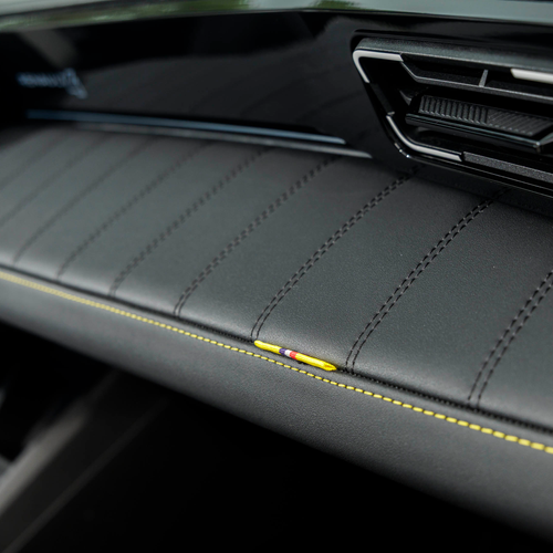 2026 Renault 4 E-Tech Plein Sud Iconic Interior