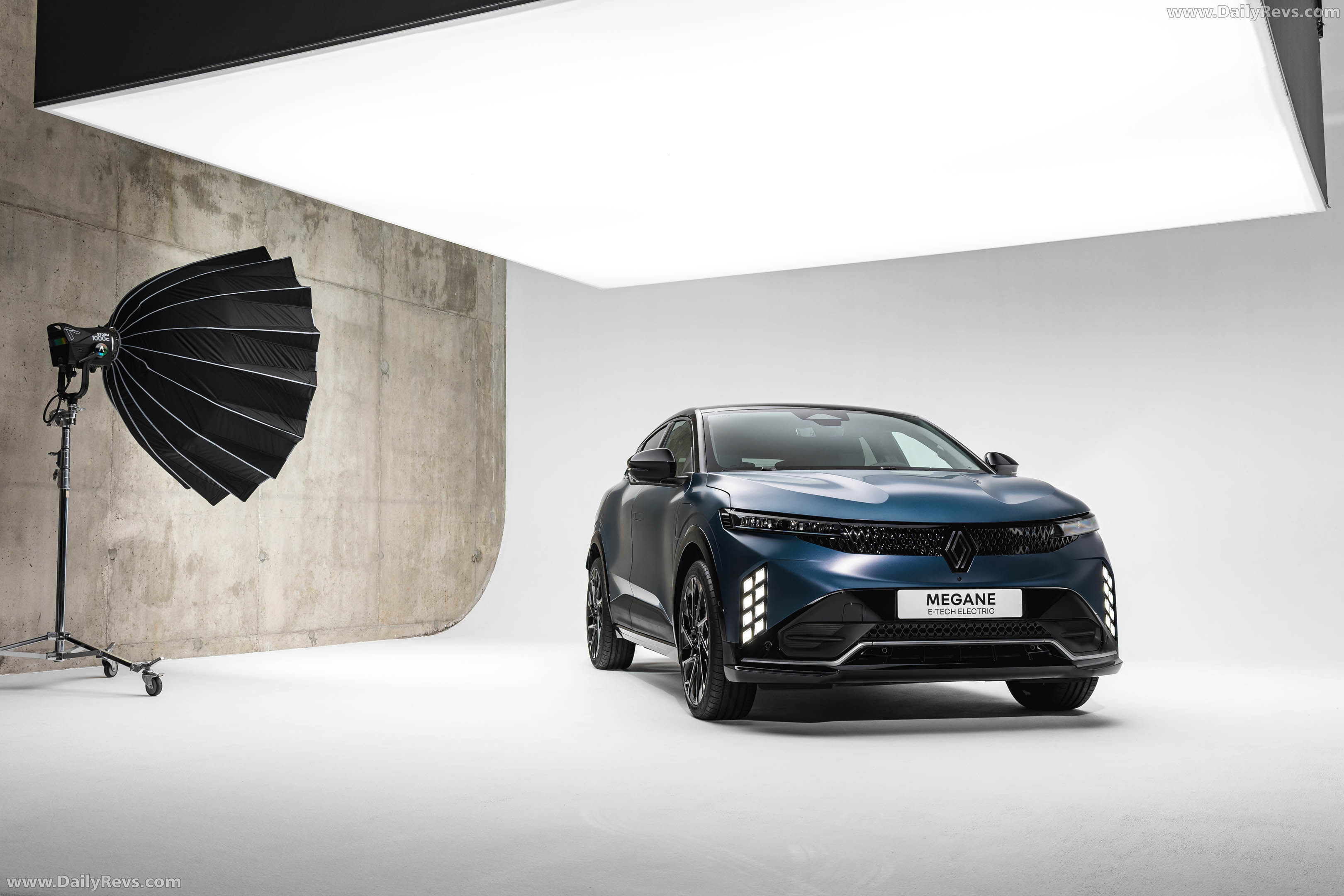 2027 Renault Megane E-Tech Front View
