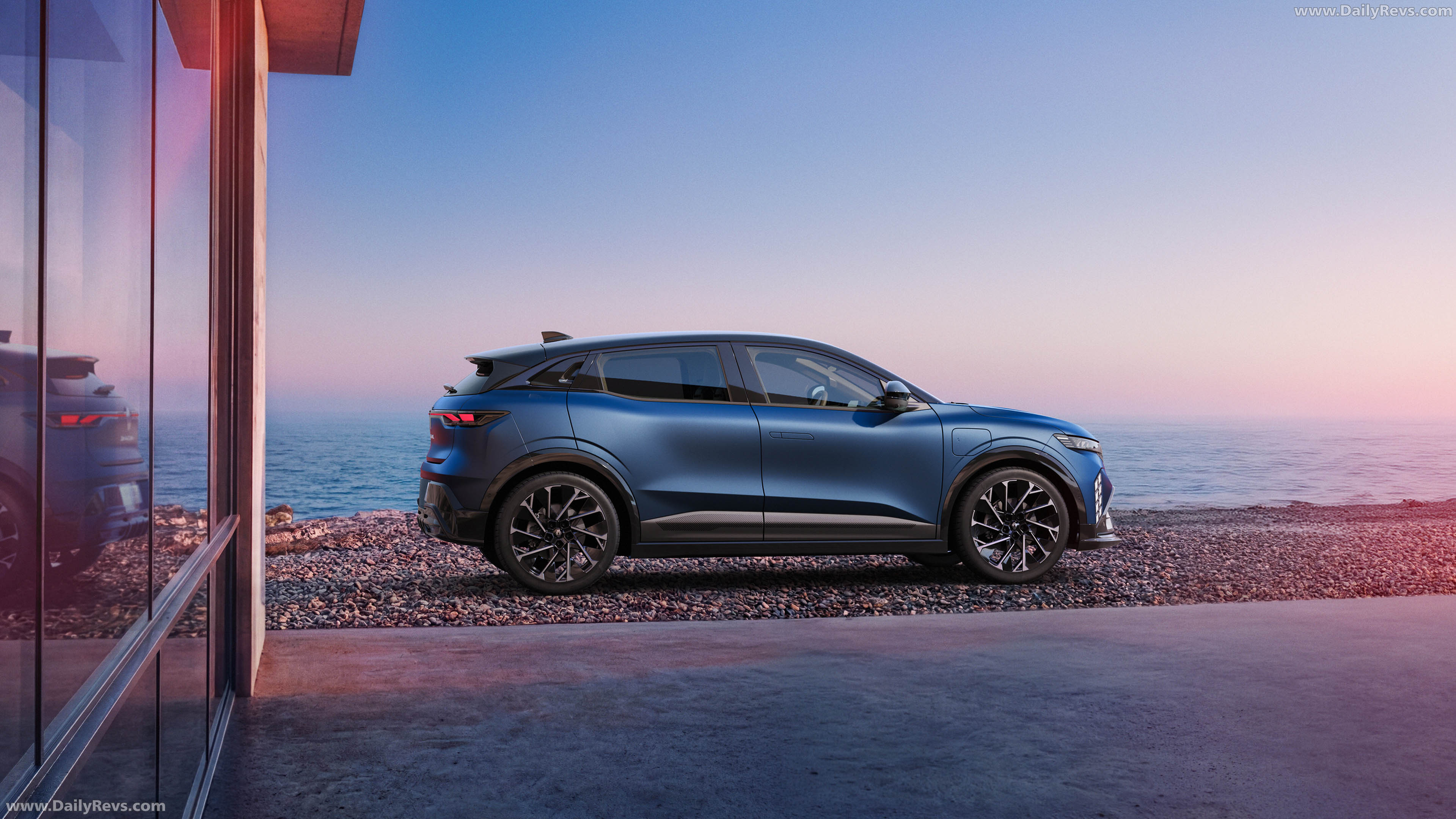 2027 Renault Megane E-Tech Side View