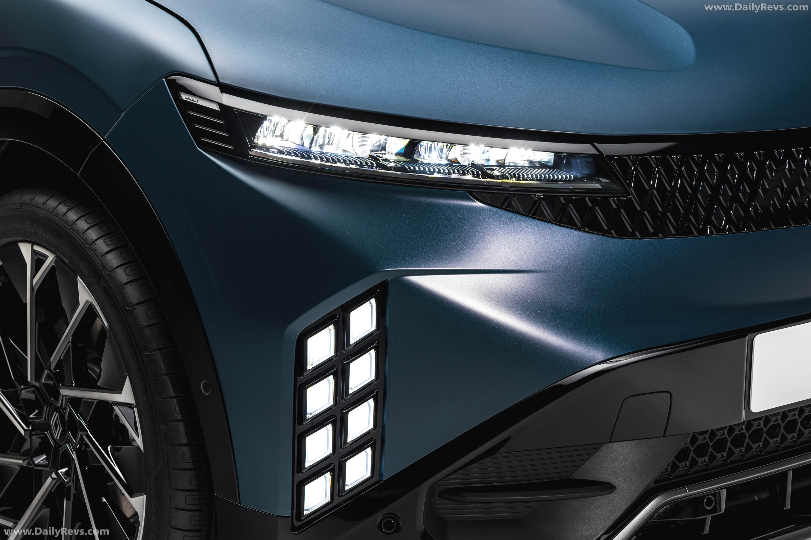 2027 Renault Megane E-Tech Exterior