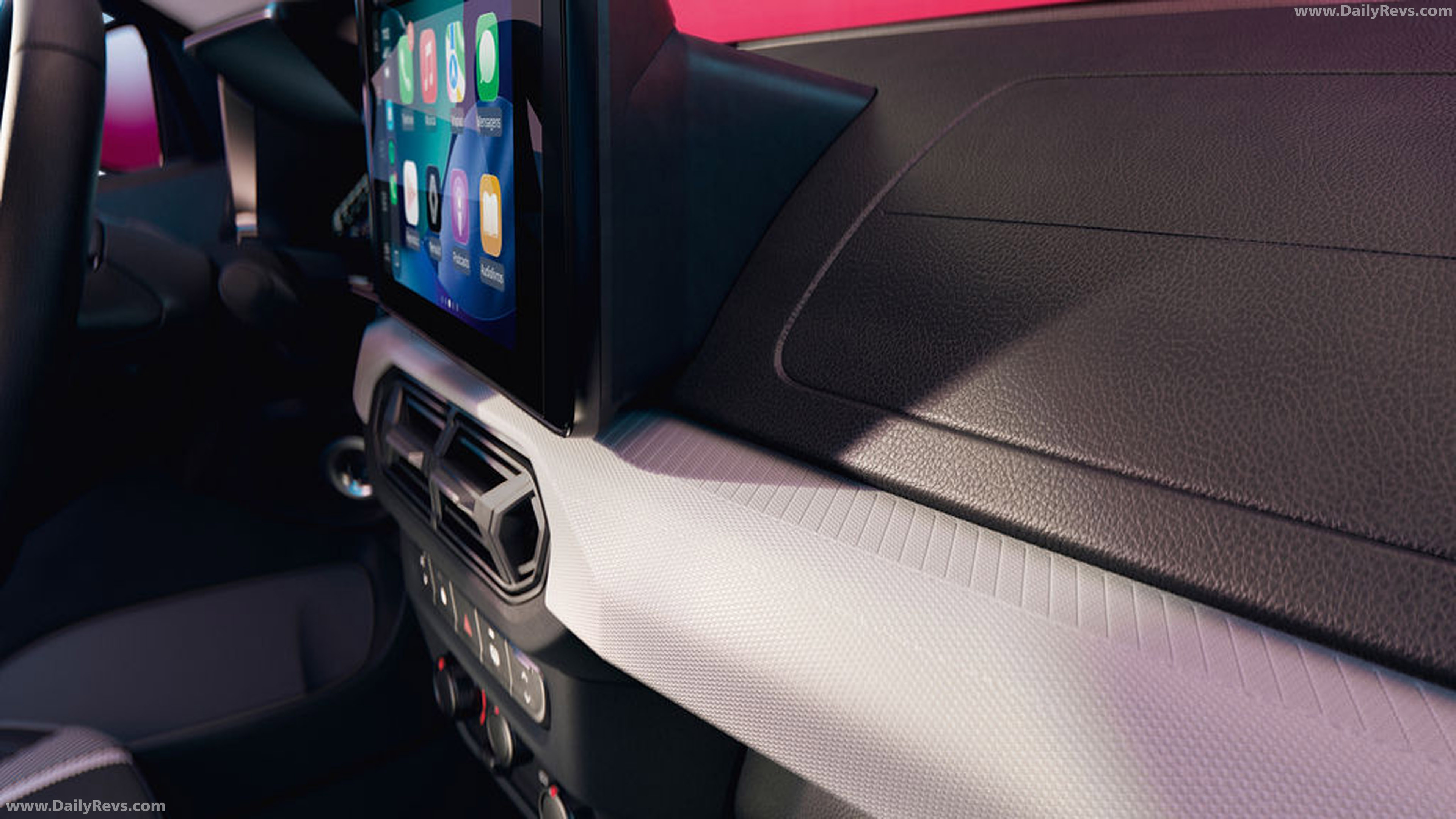 2027 Renault Kwid Techno Interior